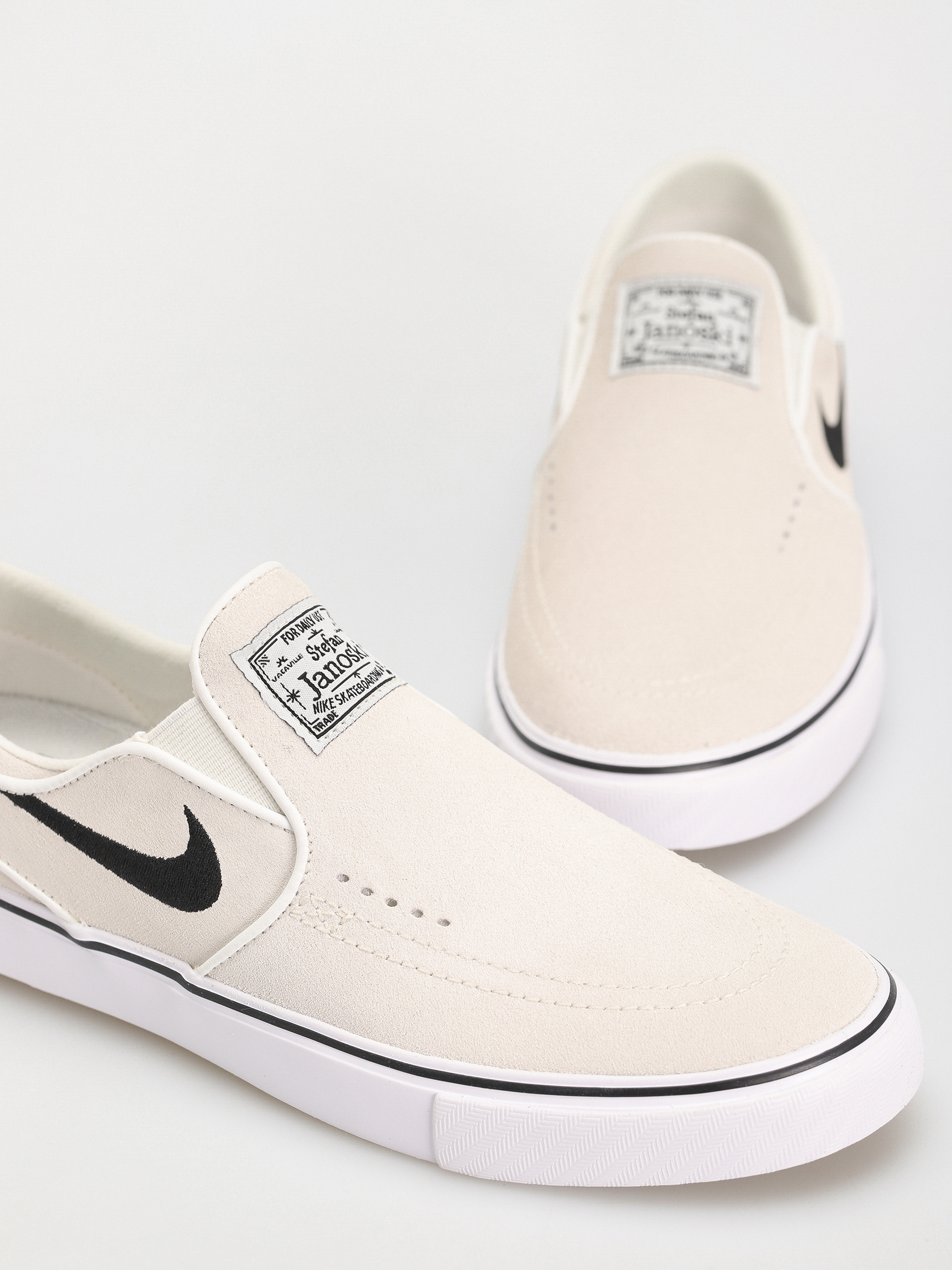 Buty Nike SB Janoski+ Slip (summit white/black summit white white)