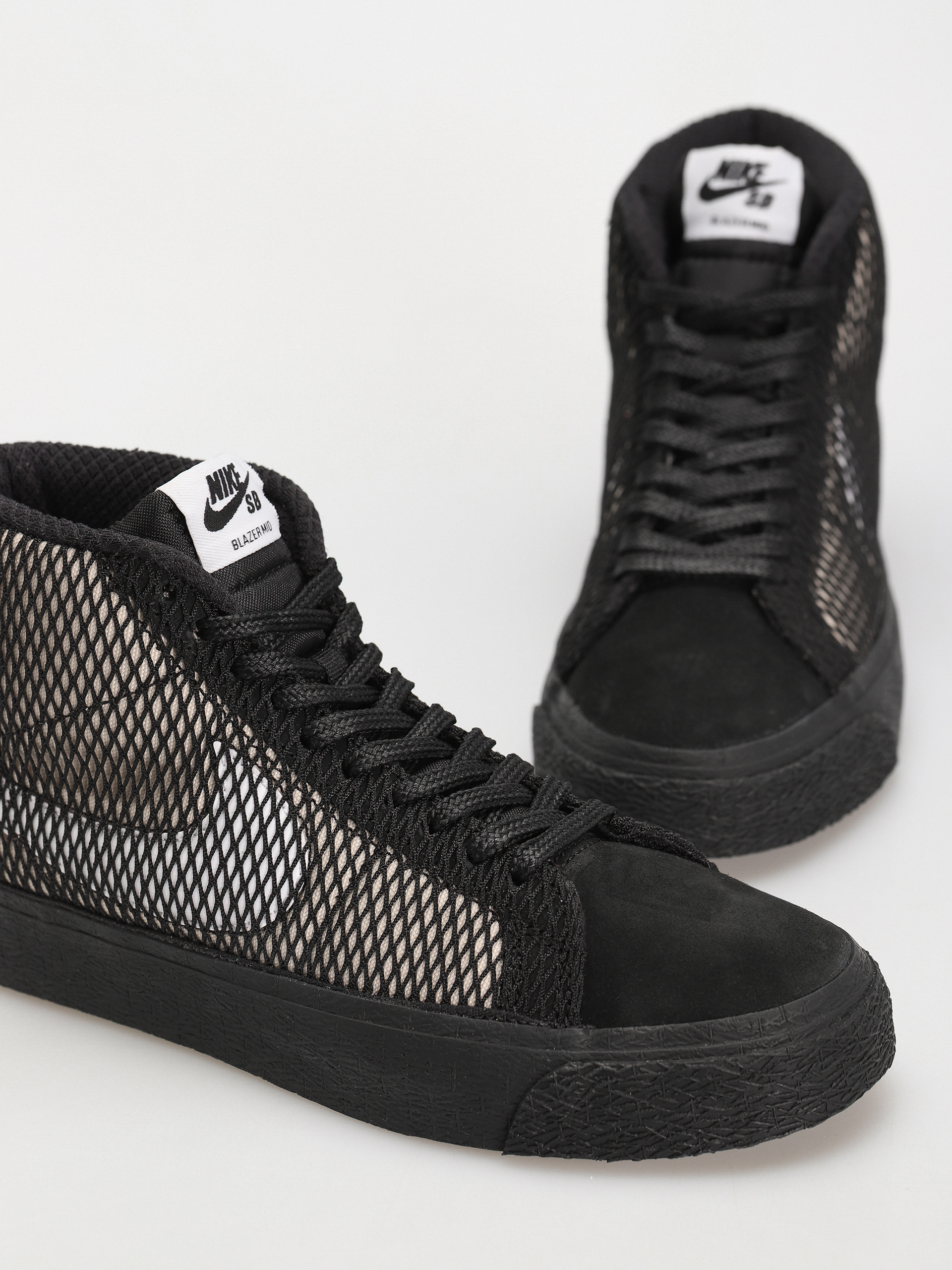 Buty Nike SB Zoom Blazer Mid Premium (white/black white black)