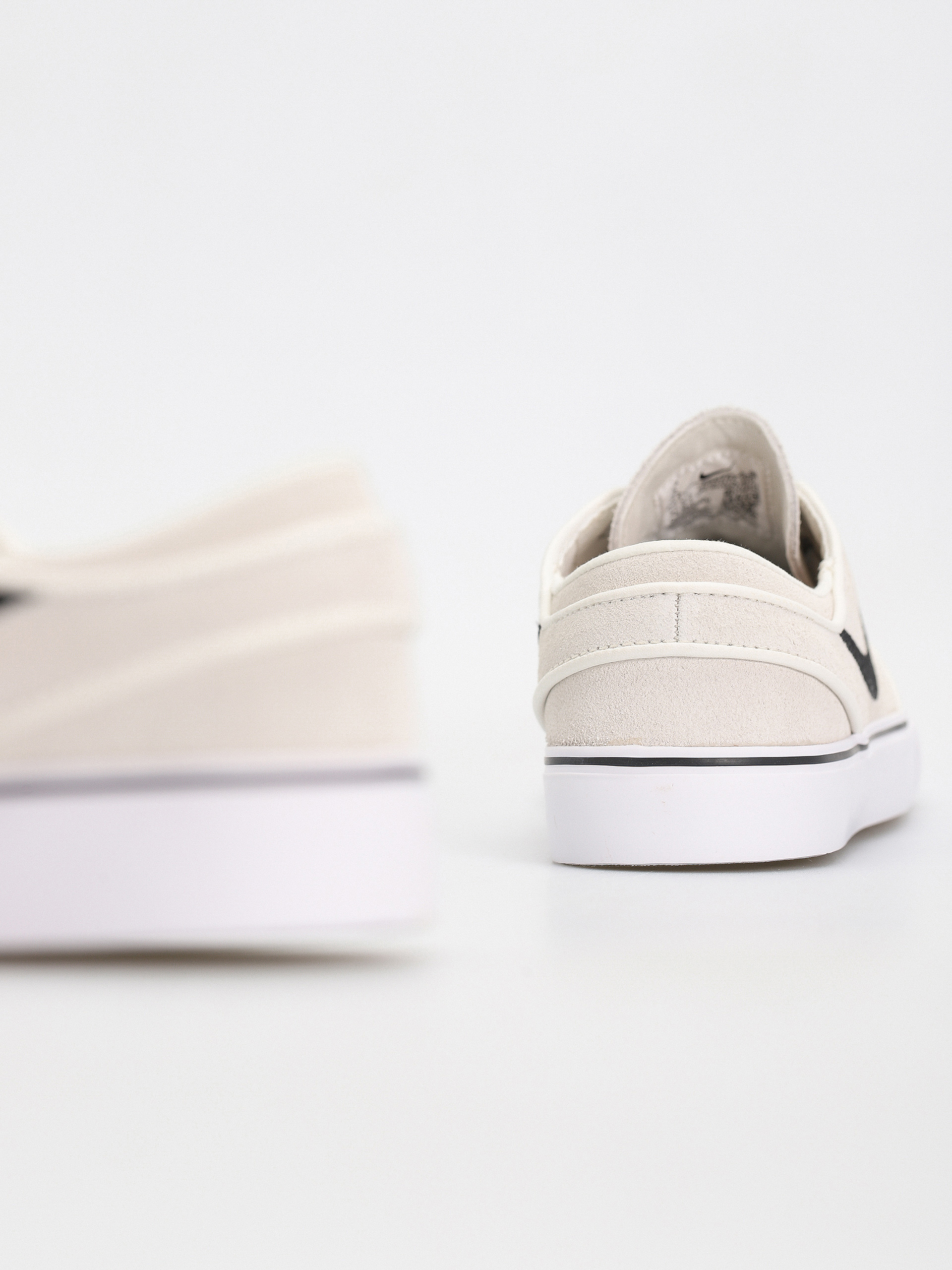 Buty Nike SB Zoom Janoski Og+ (summit white/black summit white white)