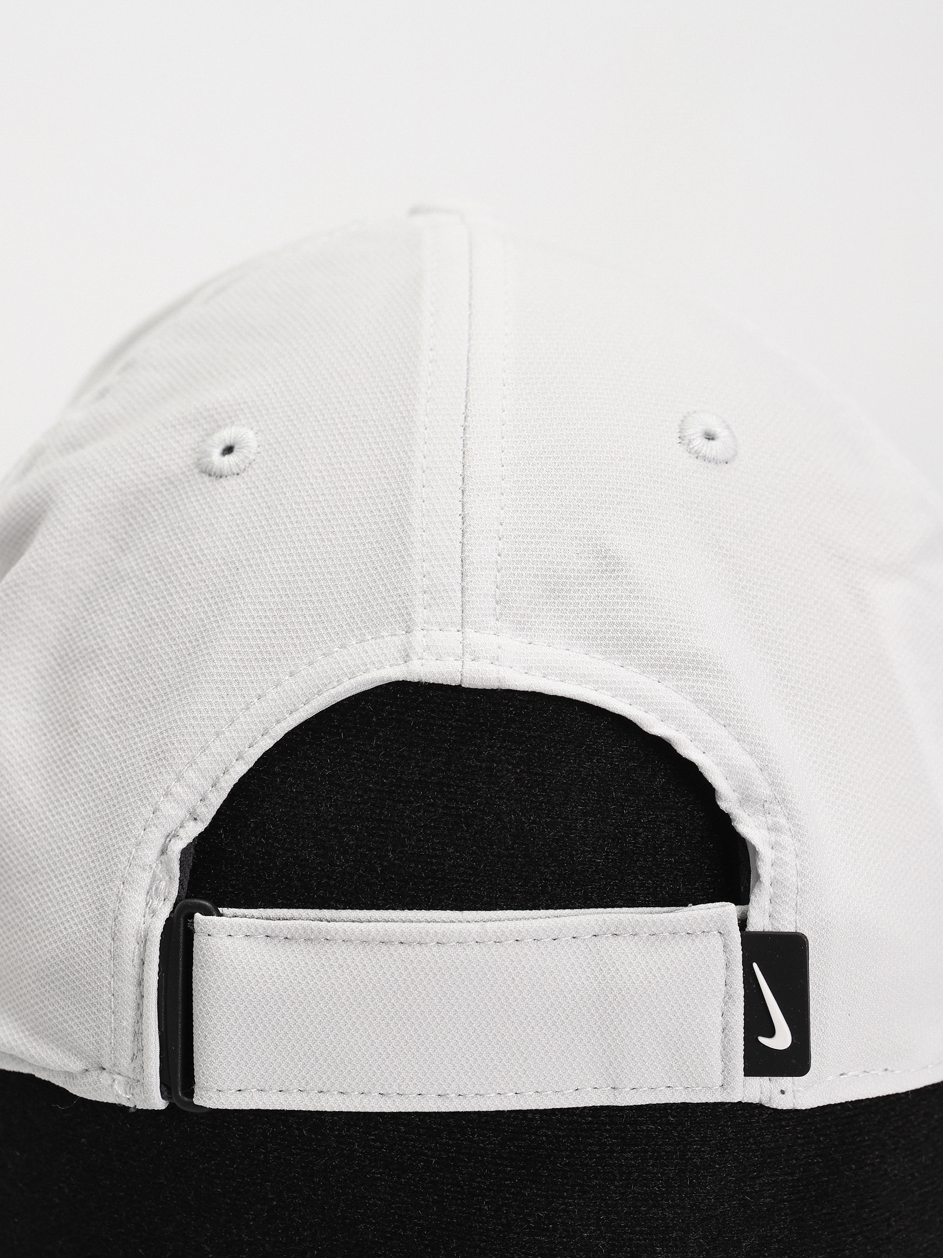 Czapka z daszkiem Nike SB Dri FIT Club (photon dust/black)