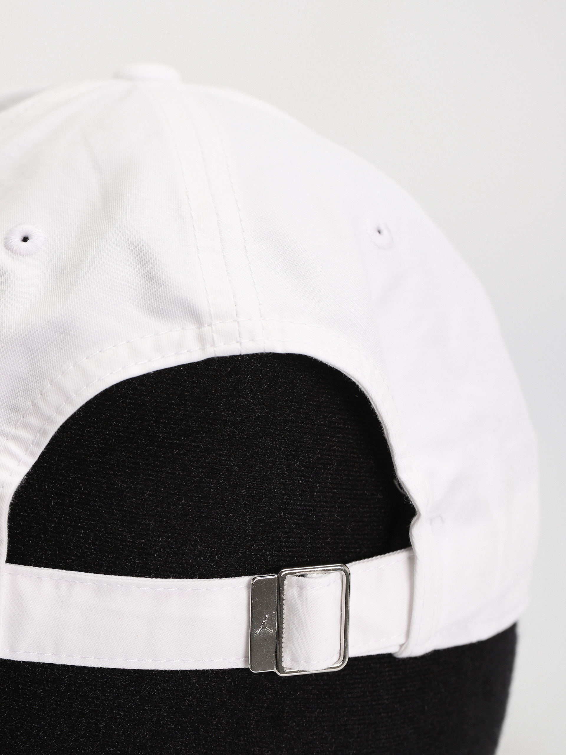 Czapka z daszkiem Nike SB Club Cap (white/black)