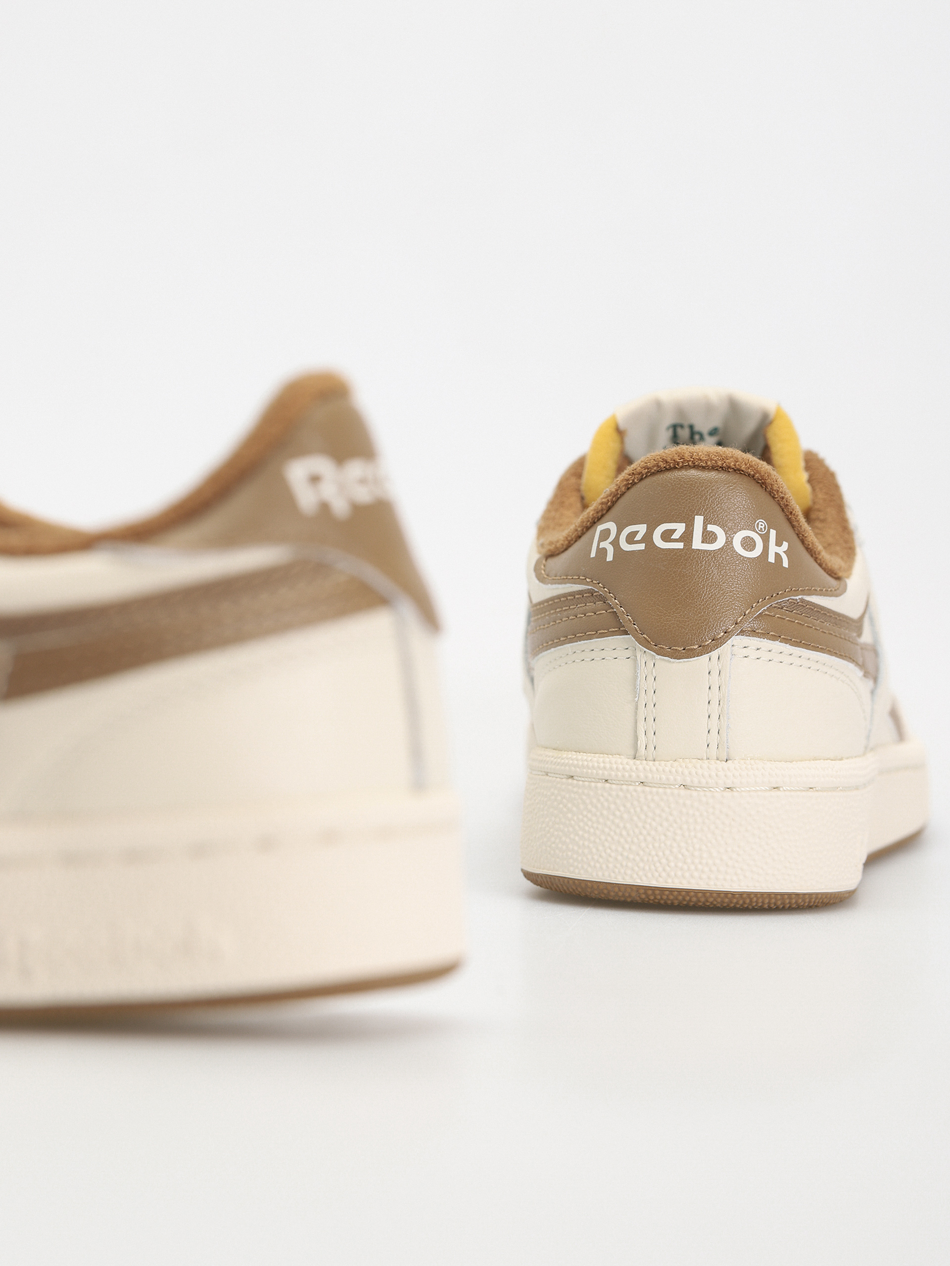 Buty Reebok Club C Revenge Vintage (vintagechalk/trekbrown/darkgrn)