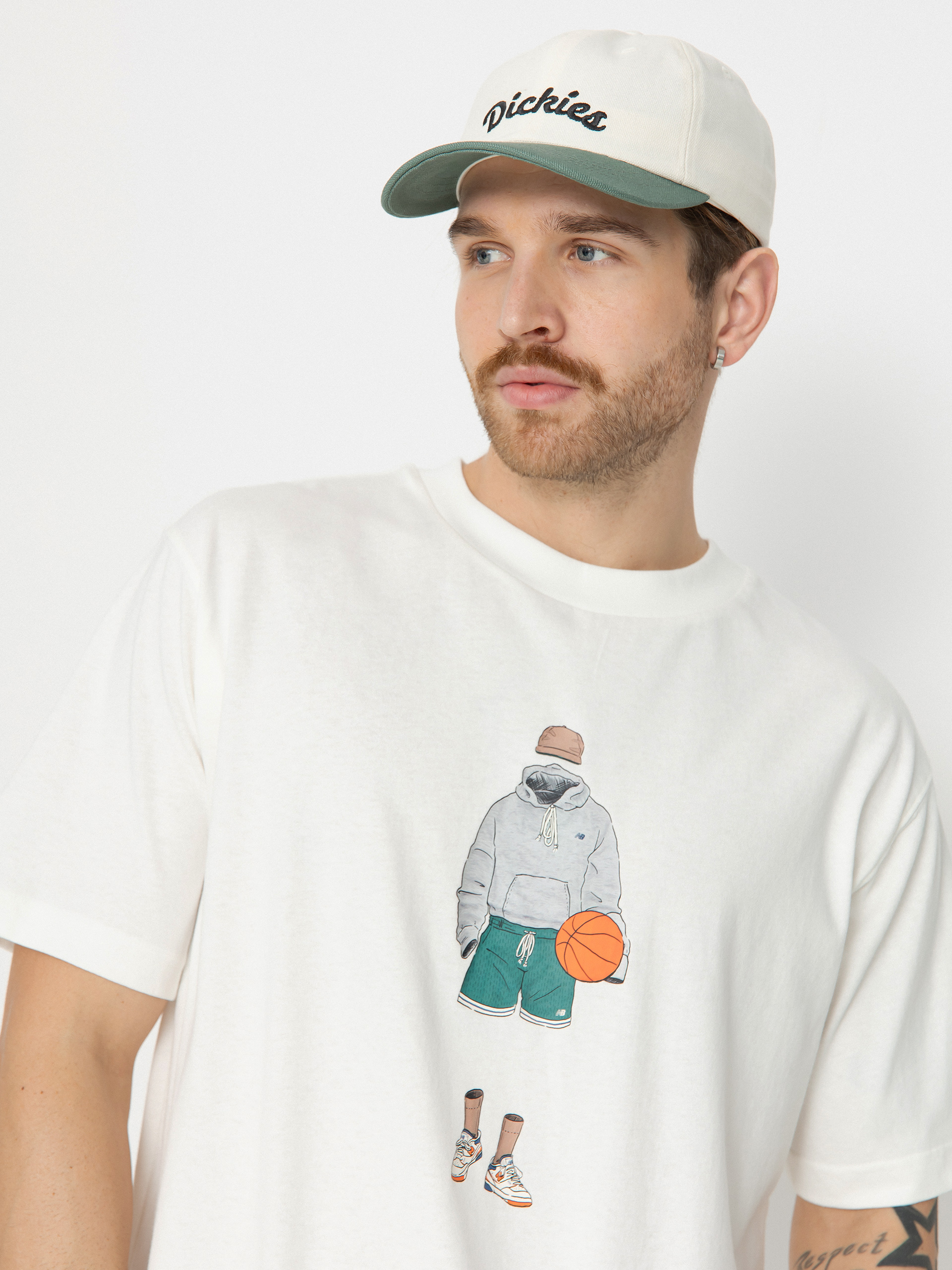 T-shirt New Balance Athletics Basketball (sea salt)