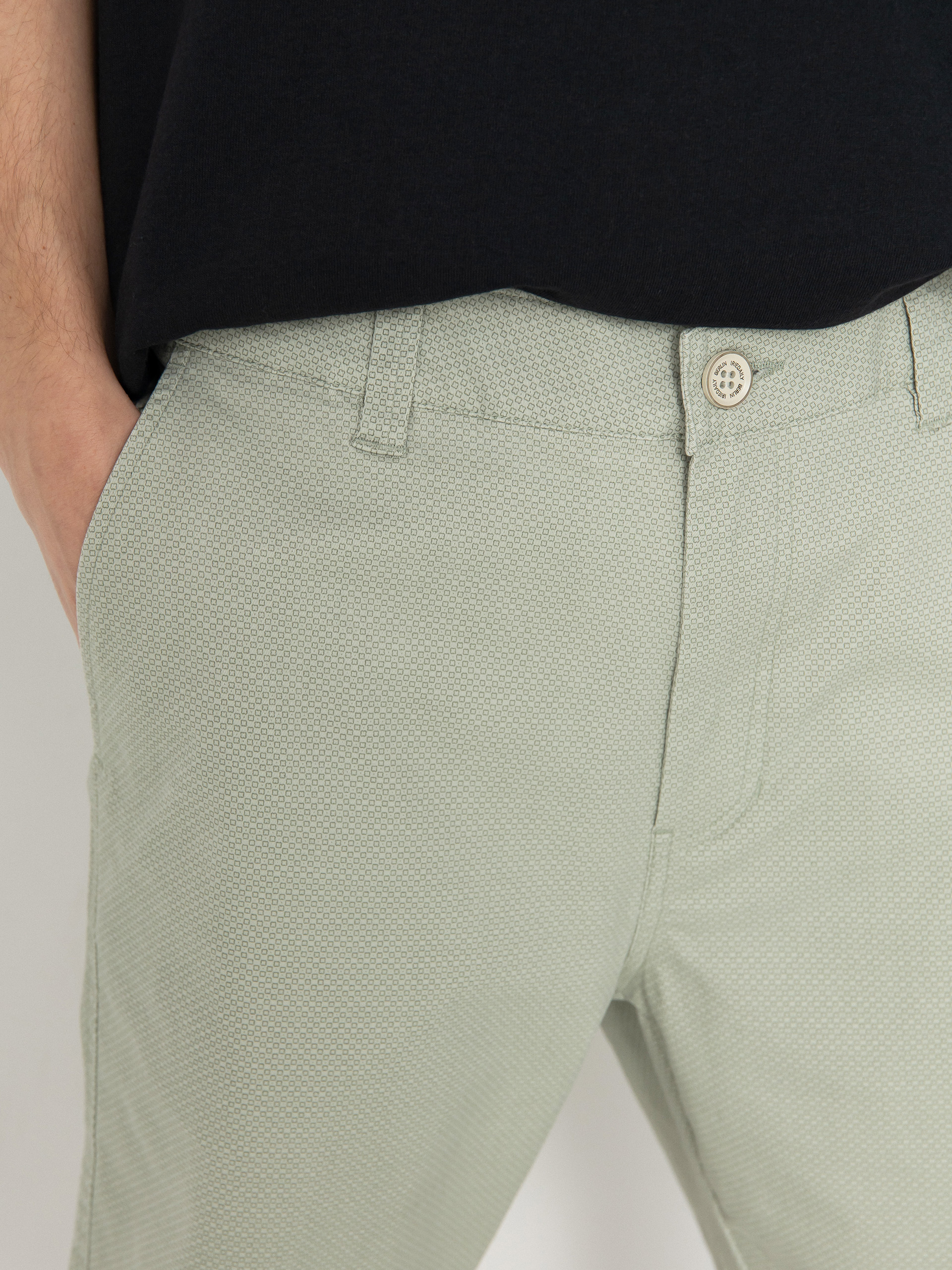 Szorty Iriedaily Love City (light sage)