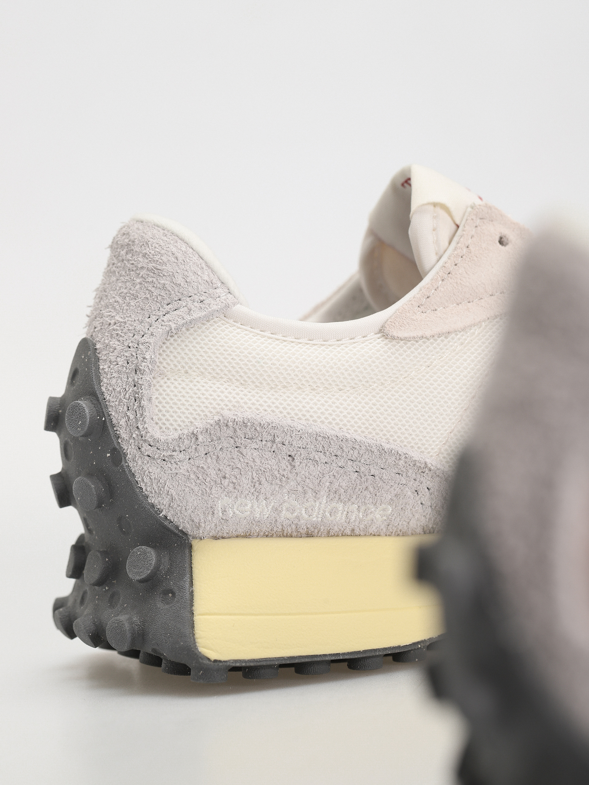 Buty New Balance 327 (sea salt)