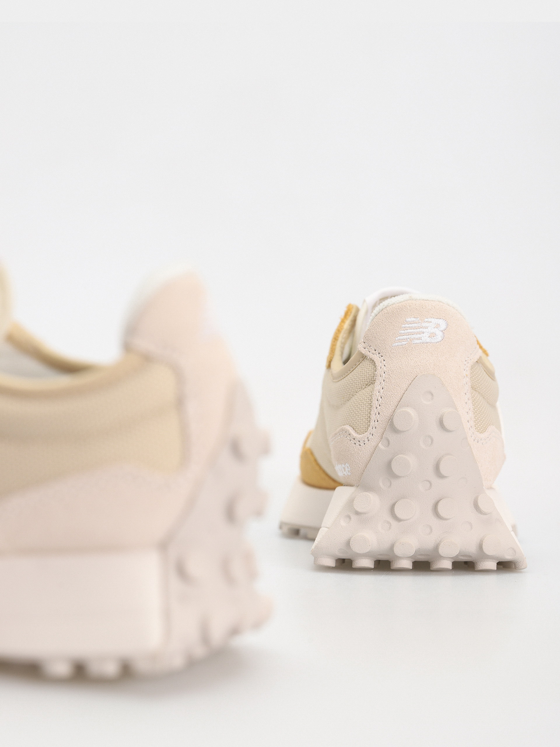 Buty New Balance 327 (sandstone)