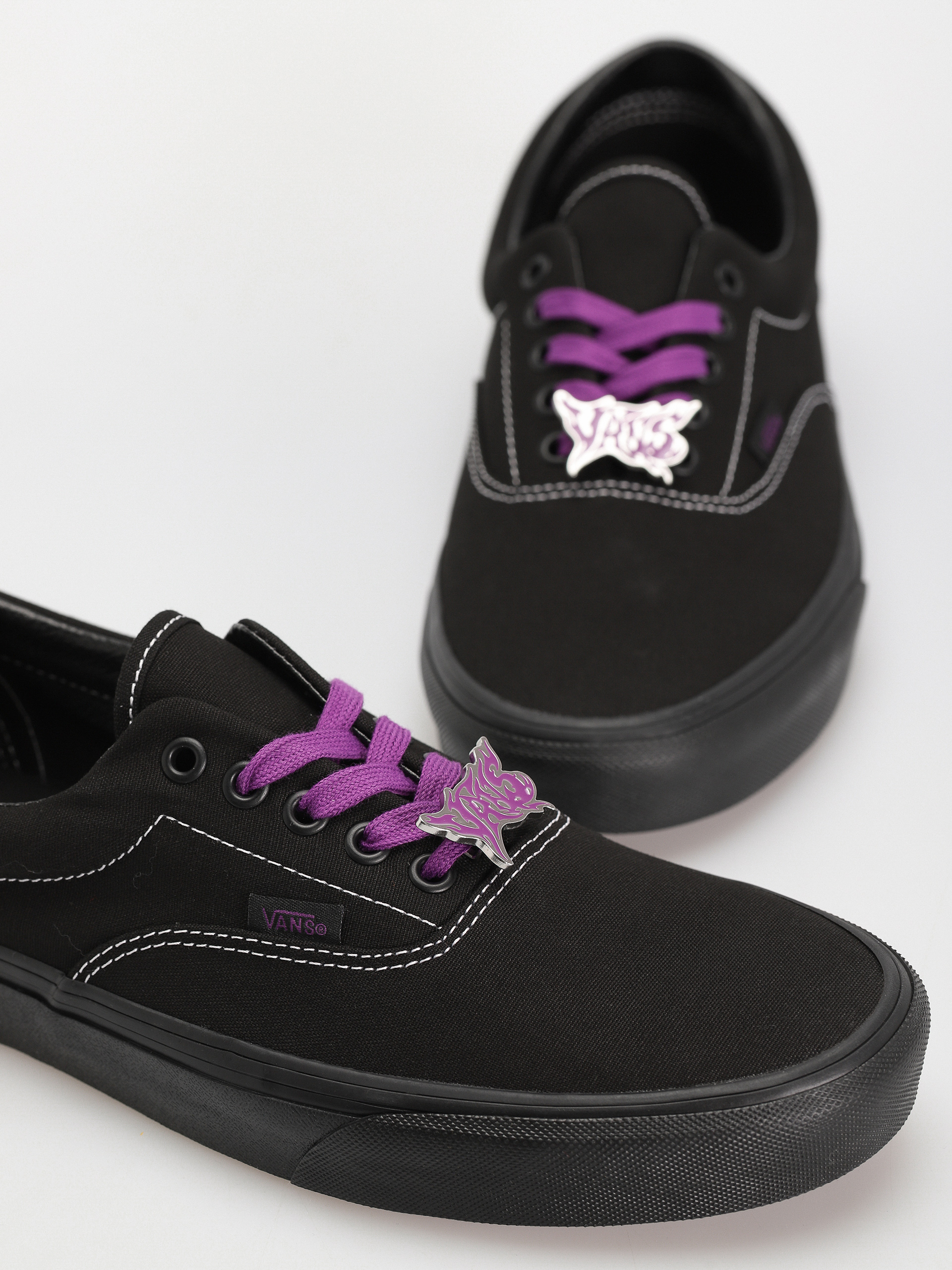Buty Vans Era (metal hyperpop black)