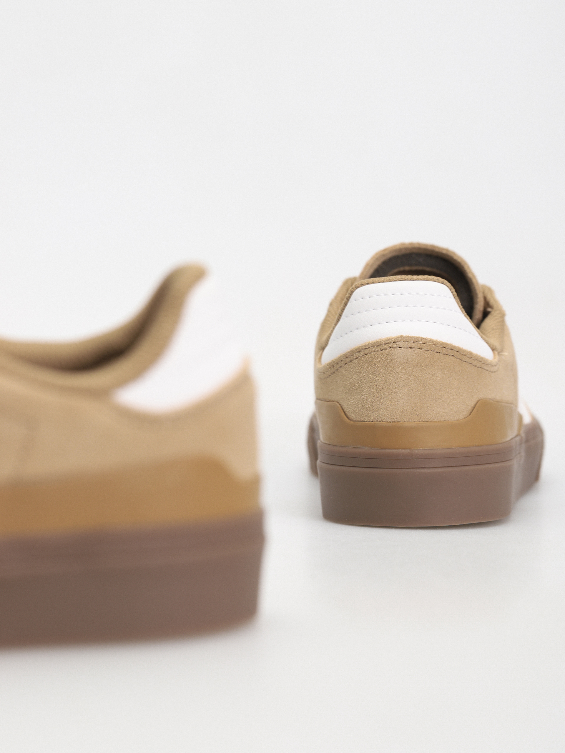 Buty adidas Busenitz VULC II (cardbo/cwhite/goldmt)