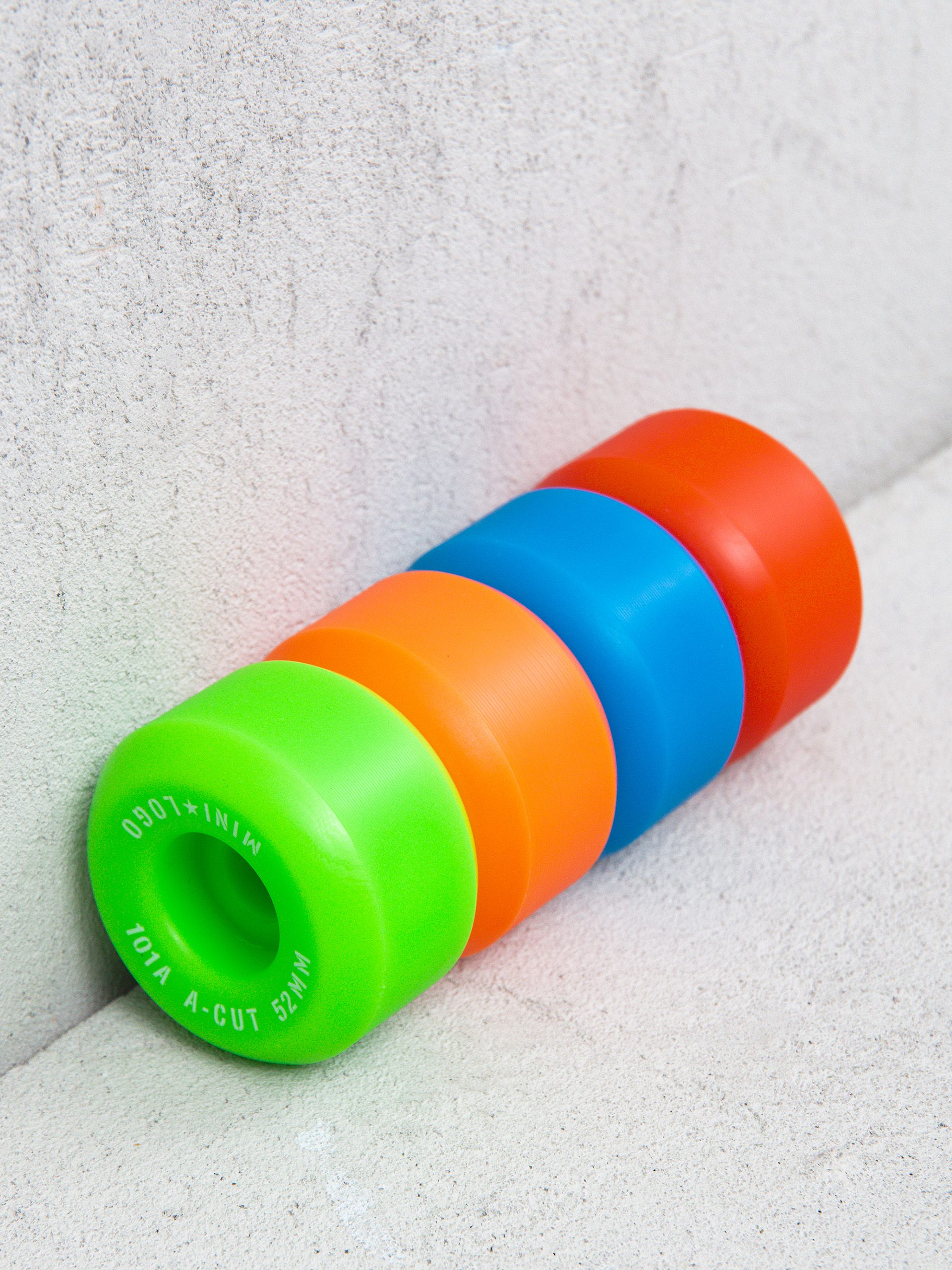 Kółka Minilogo A Cut 2 (assorted)