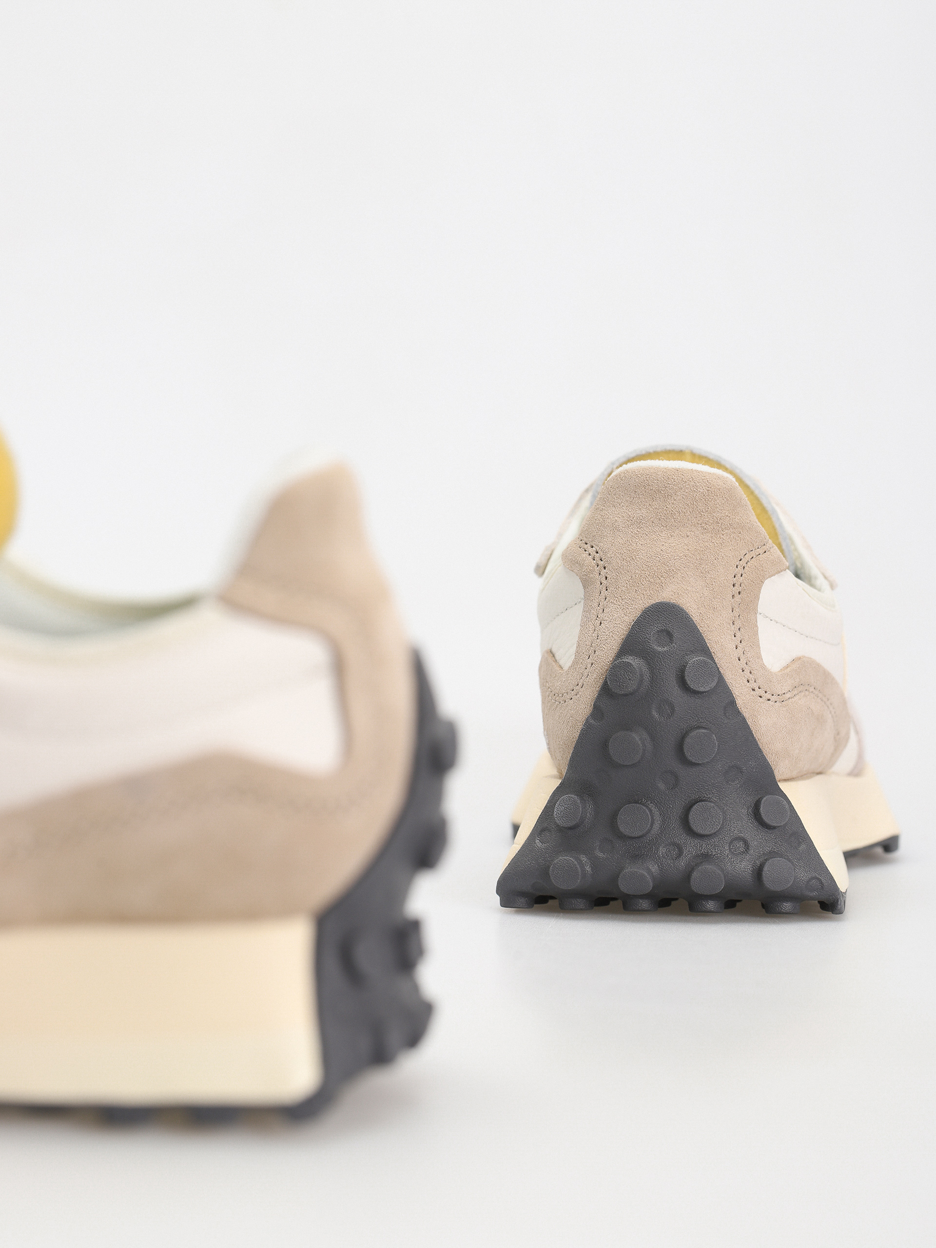 Buty New Balance 327 (sea salt brown)