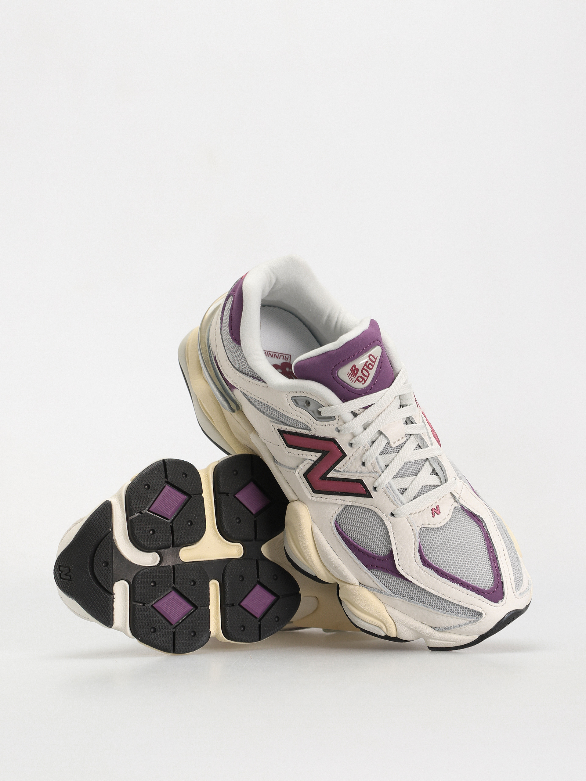 Buty New Balance 9060 - biały (sea salt purple)