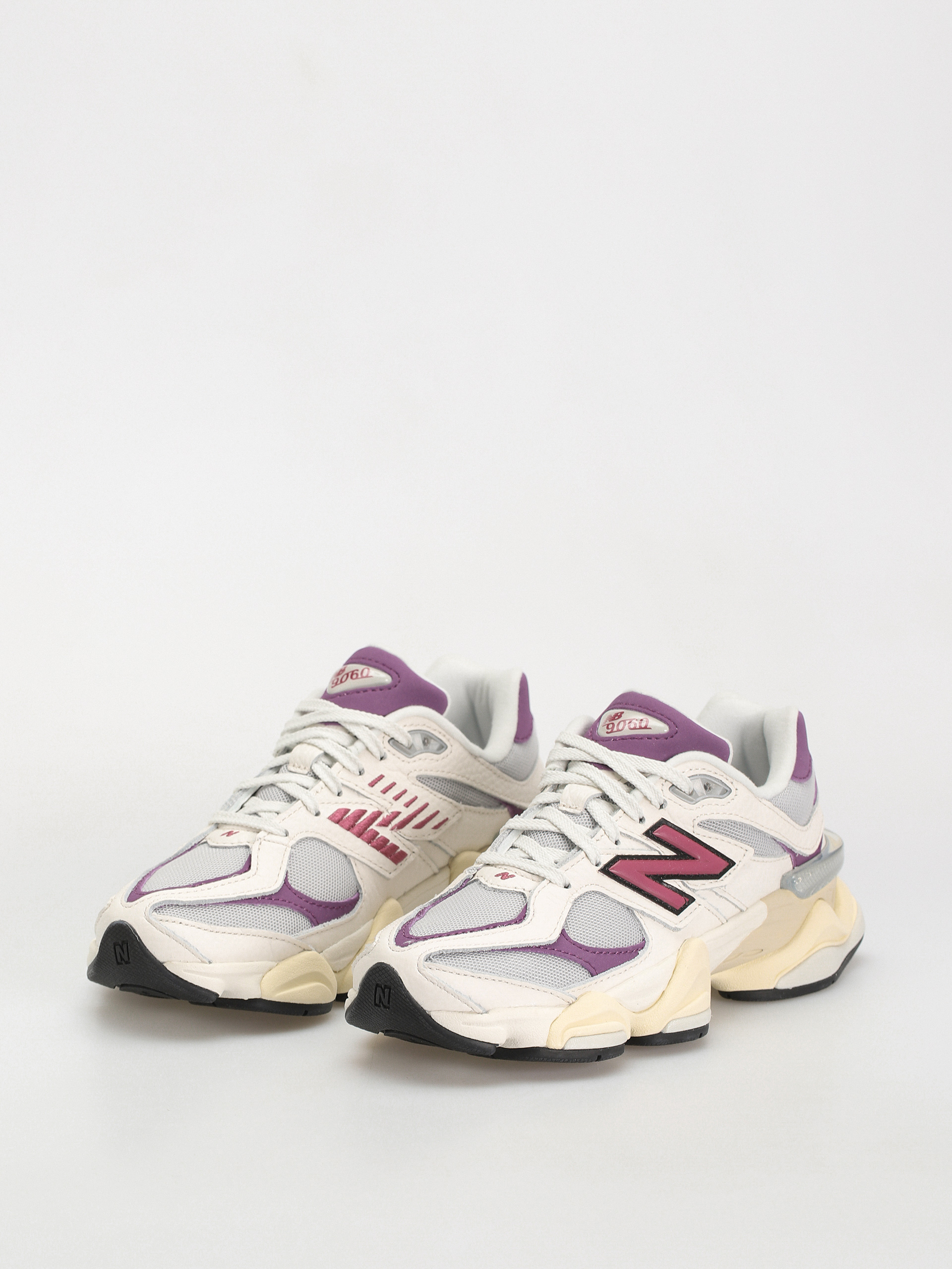 Buty New Balance 9060 (sea salt purple)