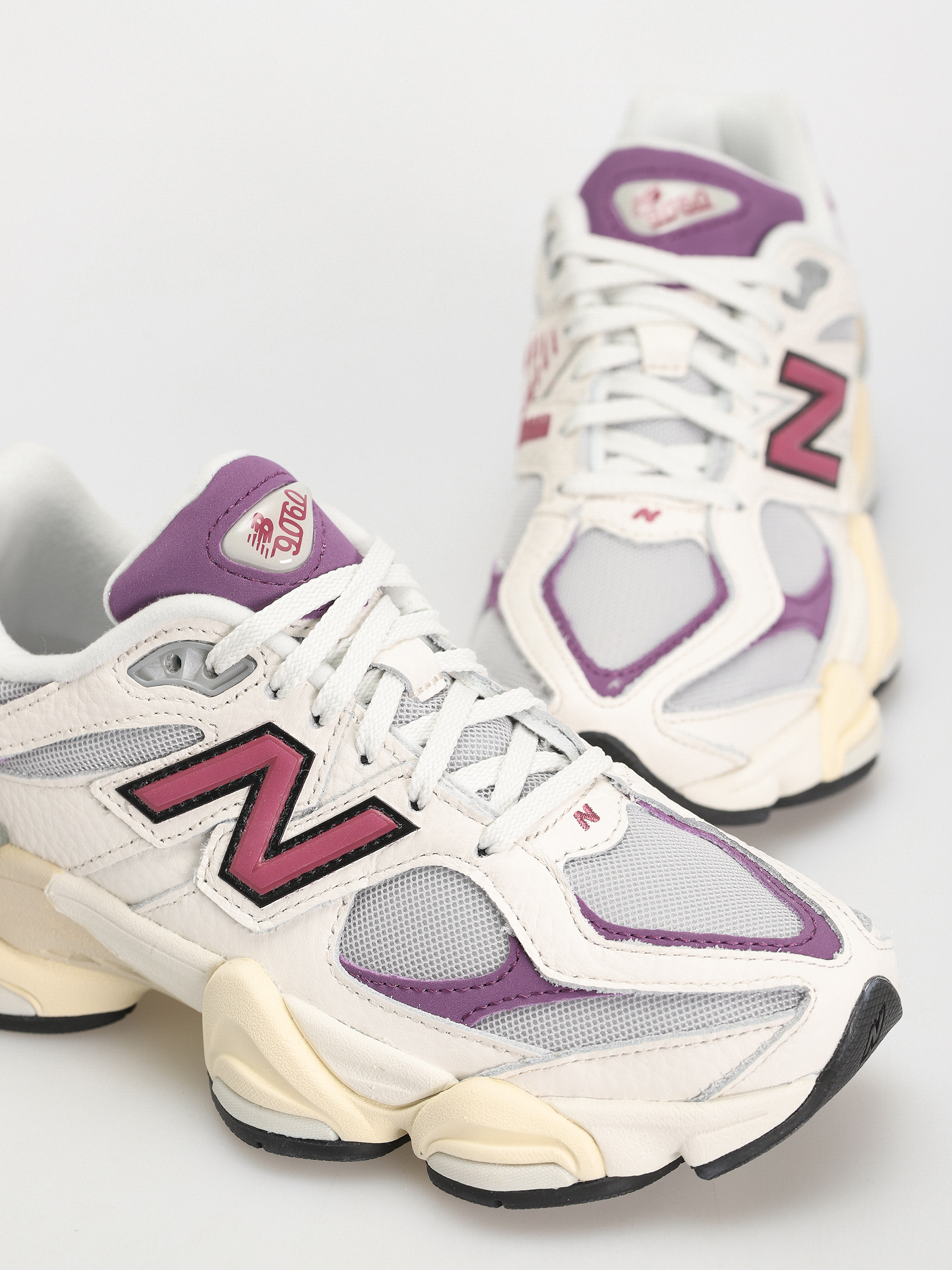 Buty New Balance 9060 (sea salt purple)
