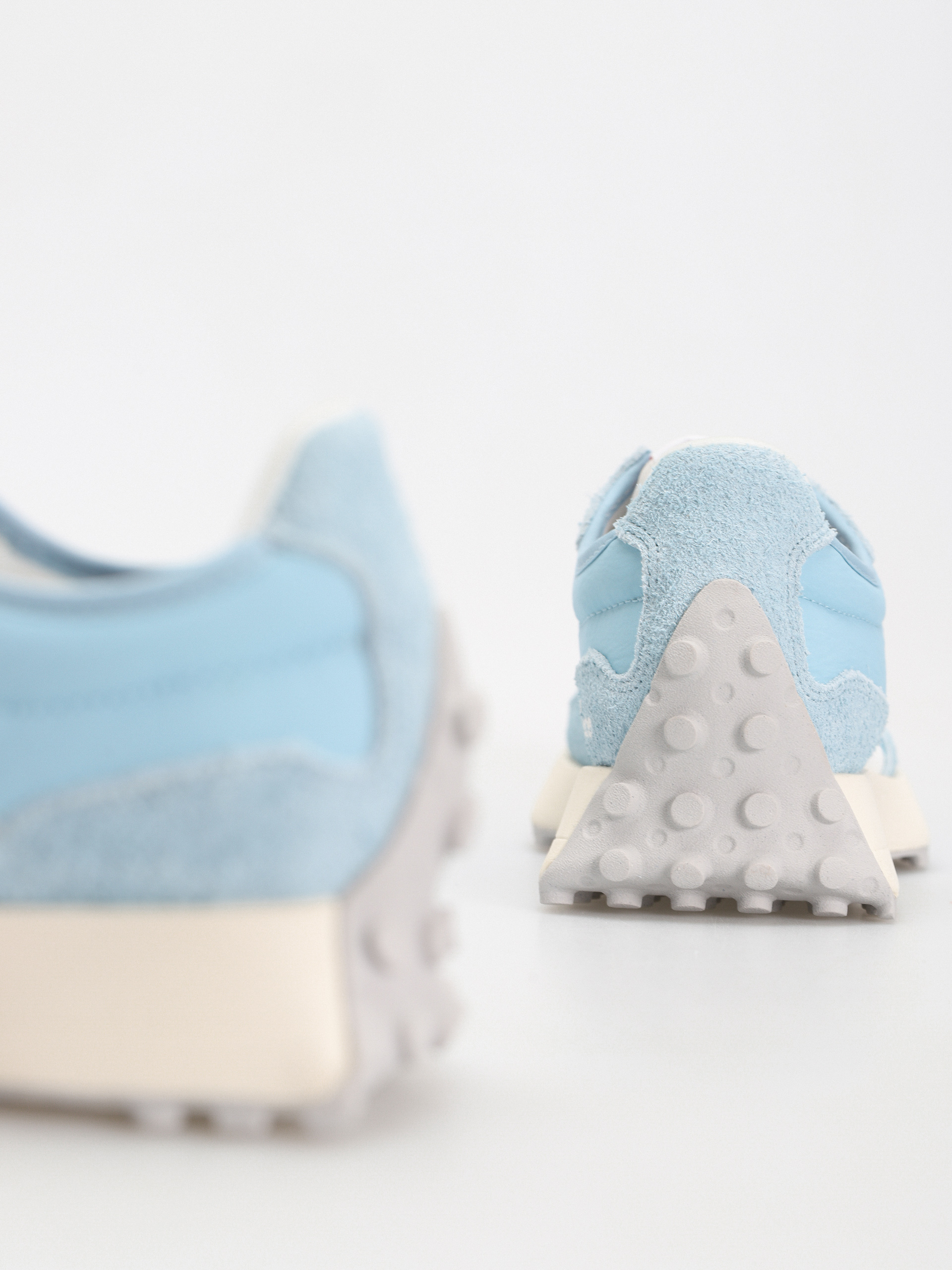 Buty New Balance 327 (chrome blue)