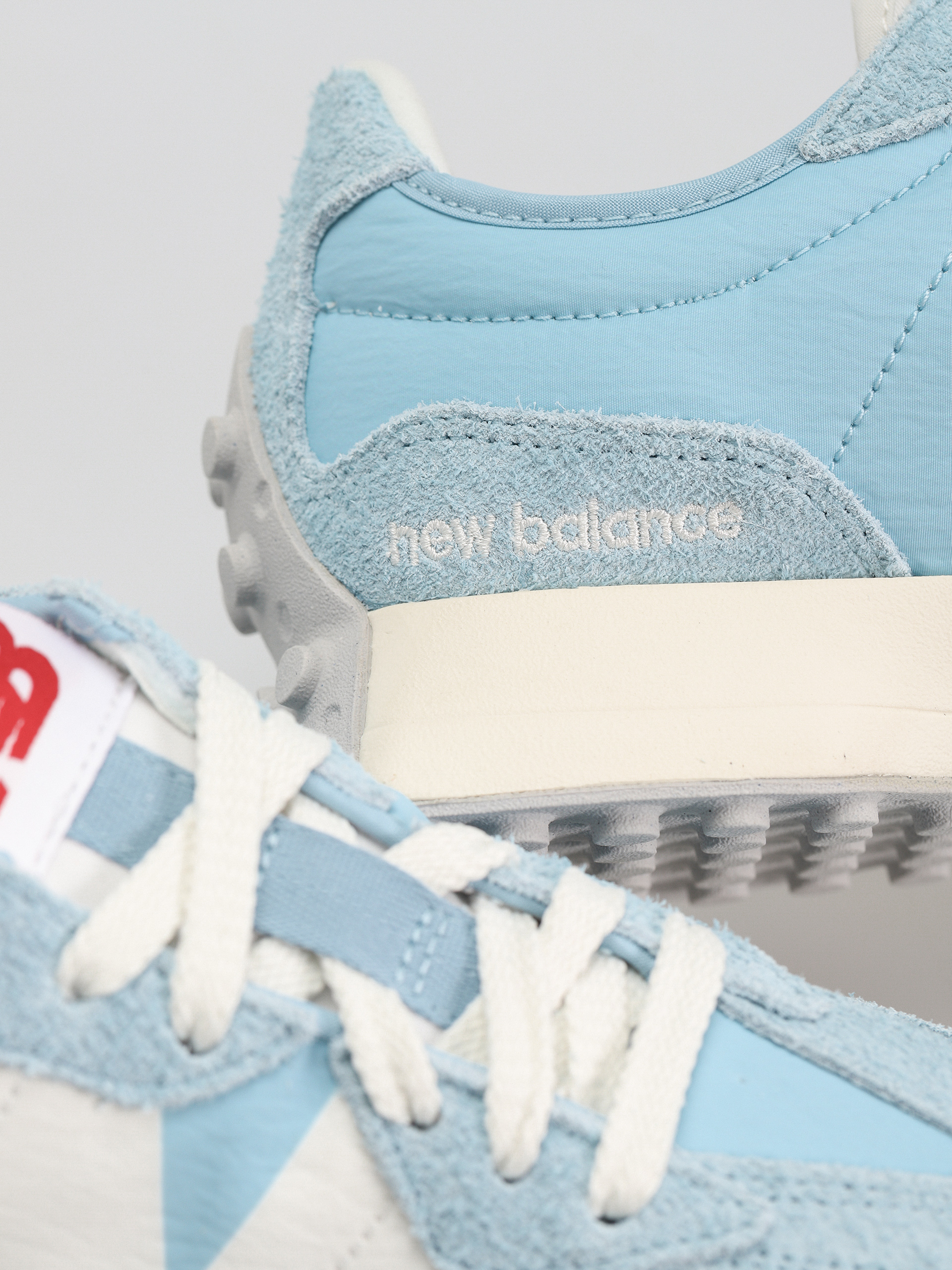 Buty New Balance 327 (chrome blue)
