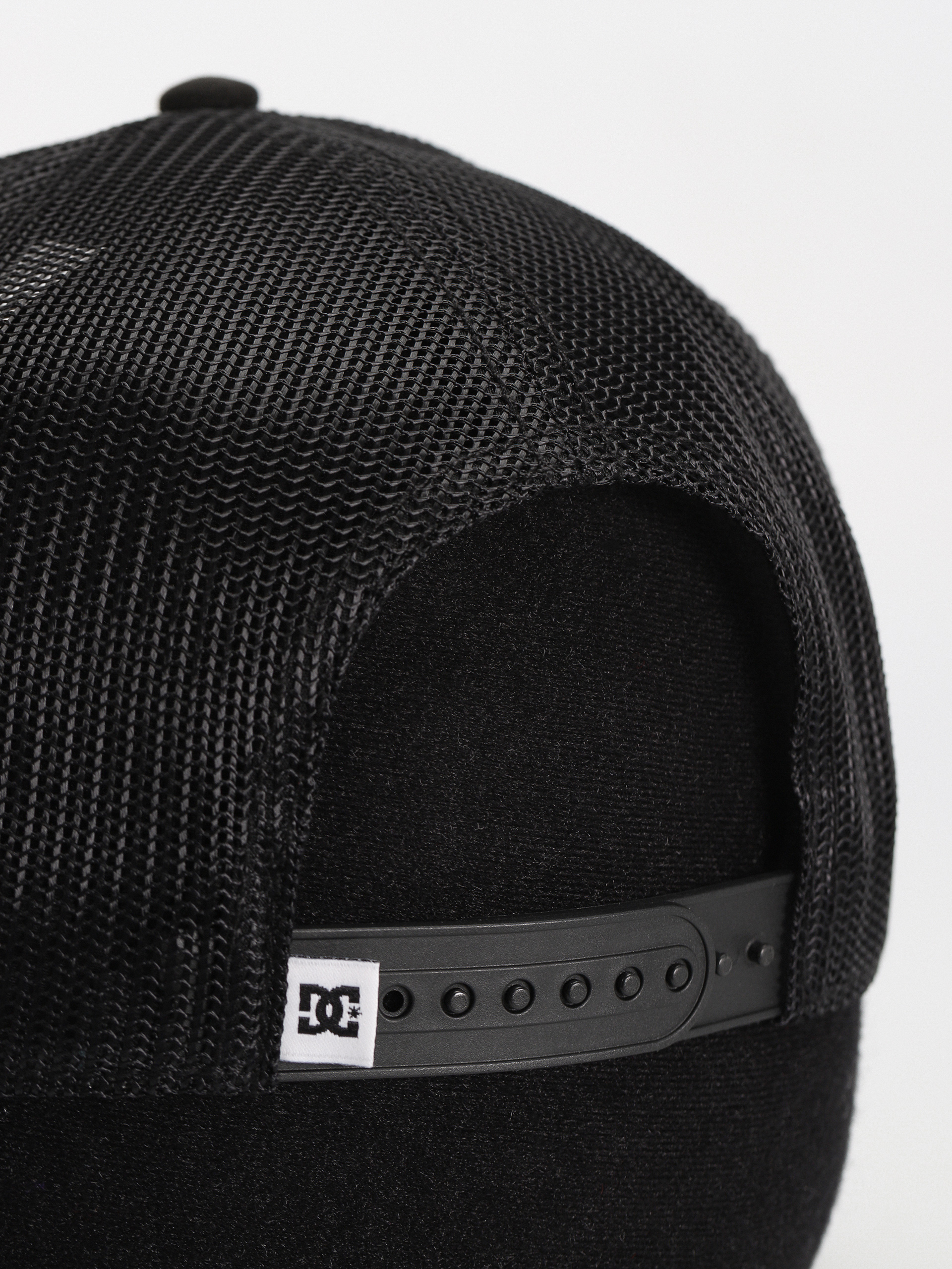 Czapka z daszkiem DC Cheers Trucker (covert green)