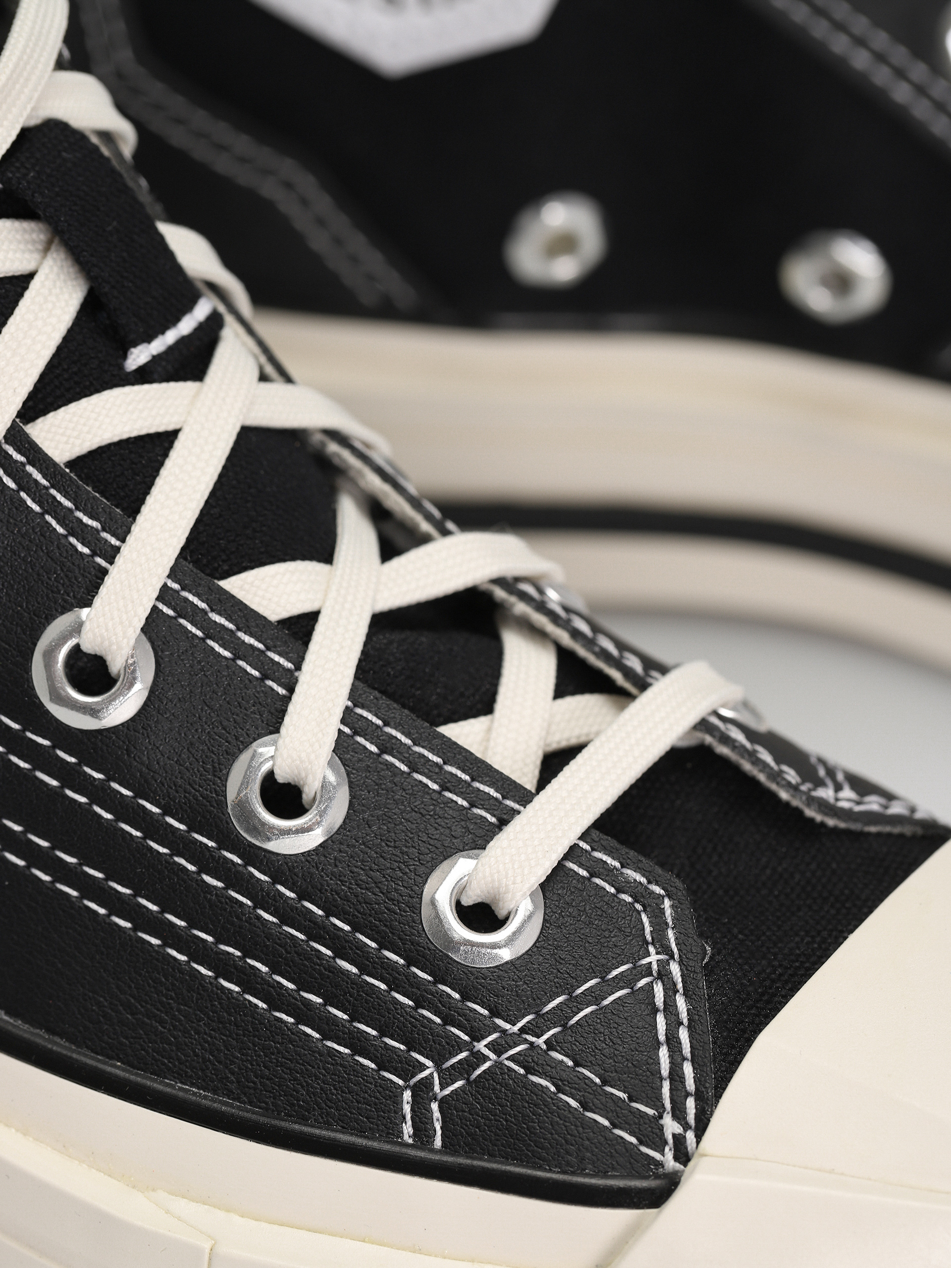 Trampki Converse Chuck 70 De Luxe Squared Hi (black)