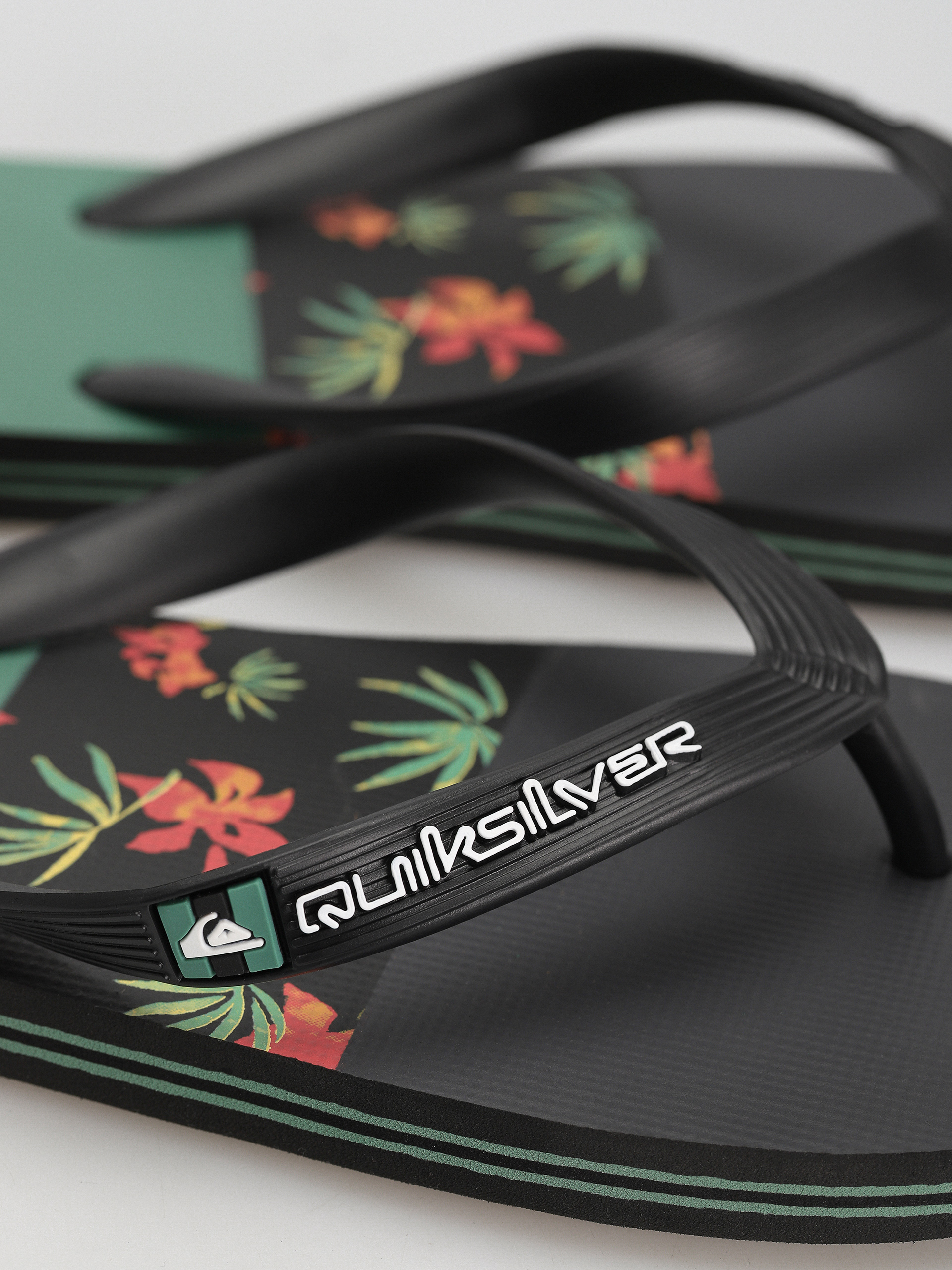 Japonki Quiksilver Molokai Stripe (black/black/green)