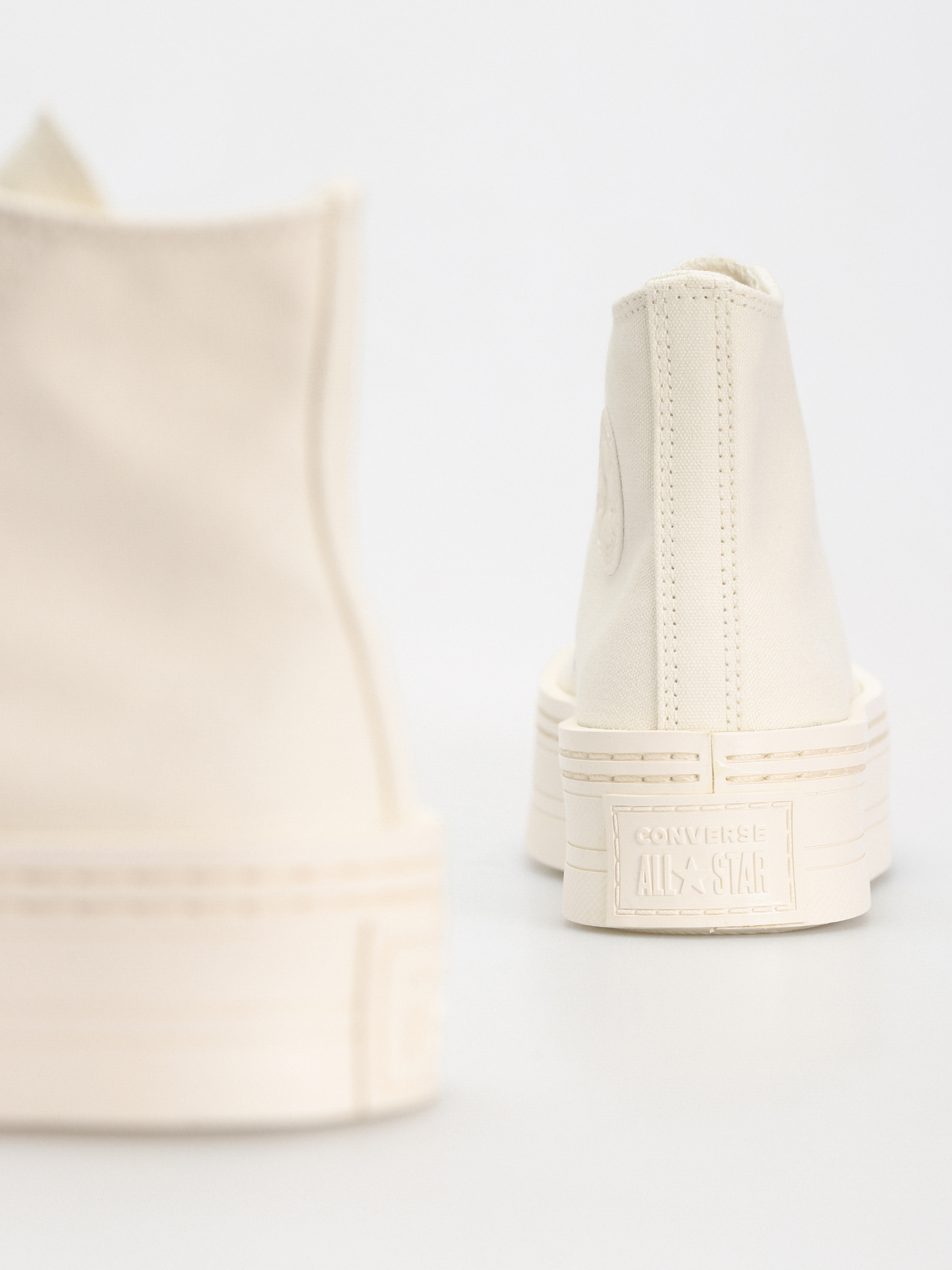 Trampki Converse Chuck Taylor All Star Modern Lift Hi Wmn (khaki/off white)