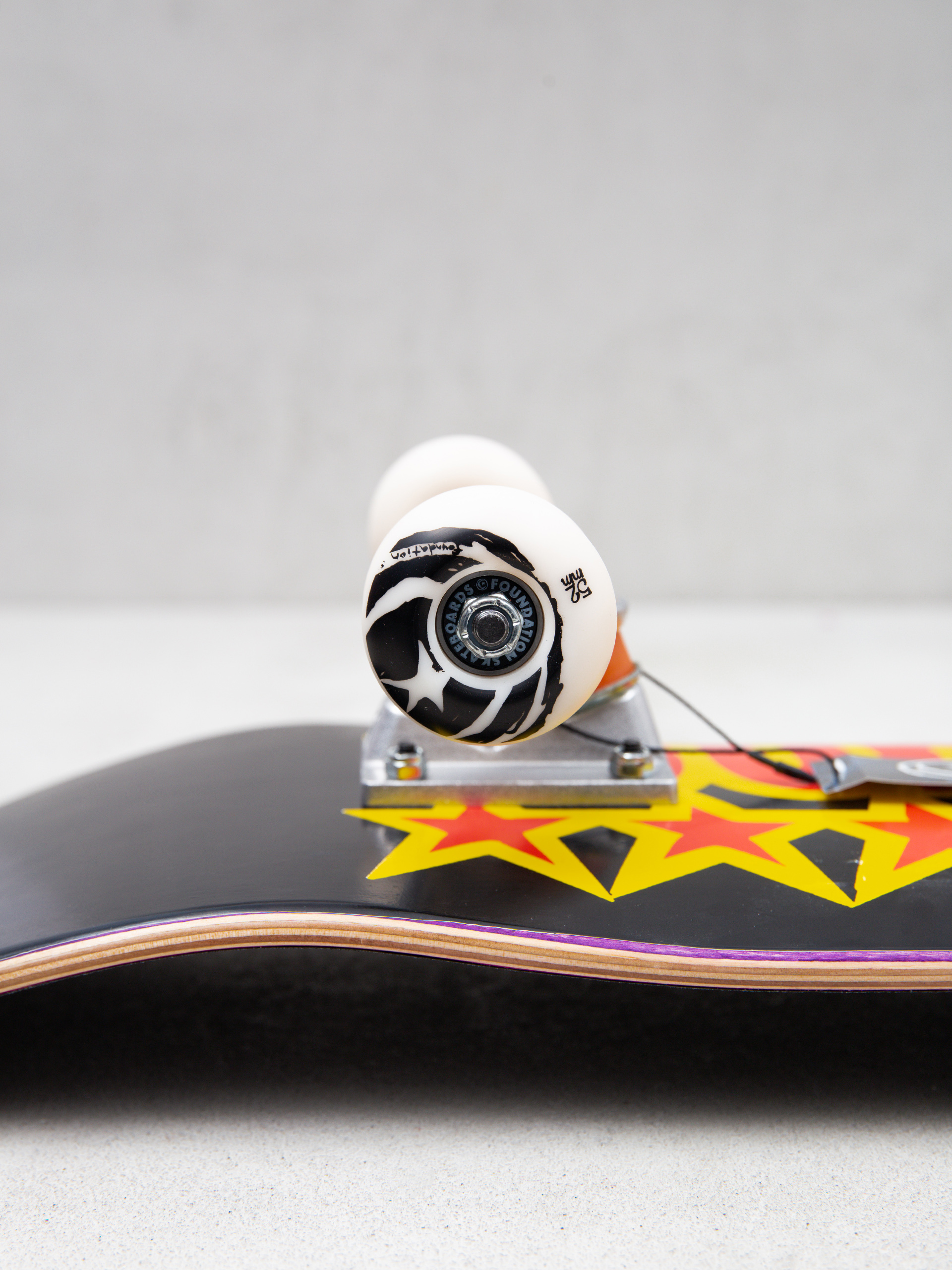 Deskorolka Foundation Star (black)