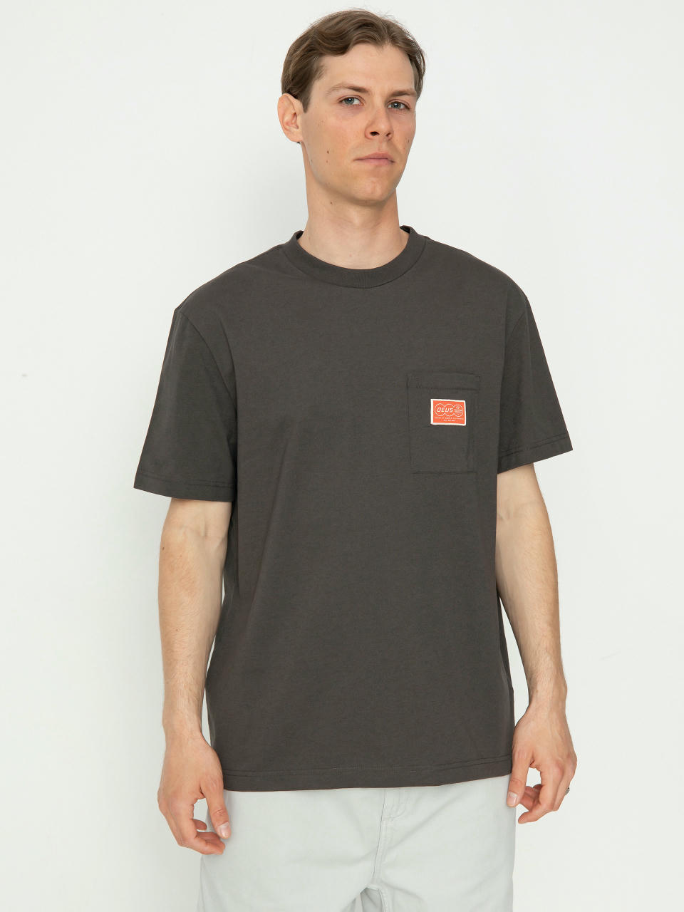 T-shirt Deus Ex Machina Venture Pkt (anthracite)