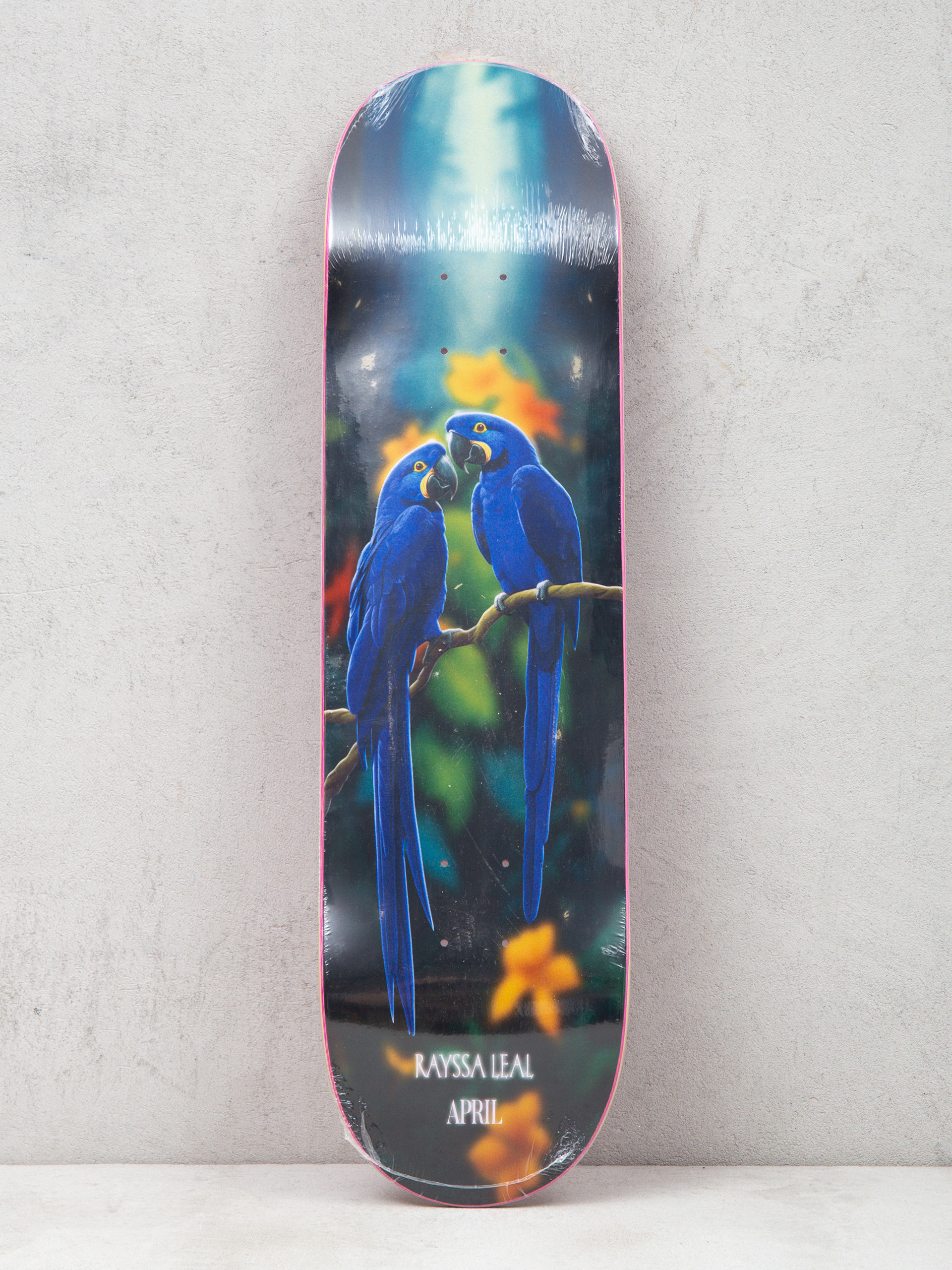 Deck April Skateboards Rayssa (blue macaw)