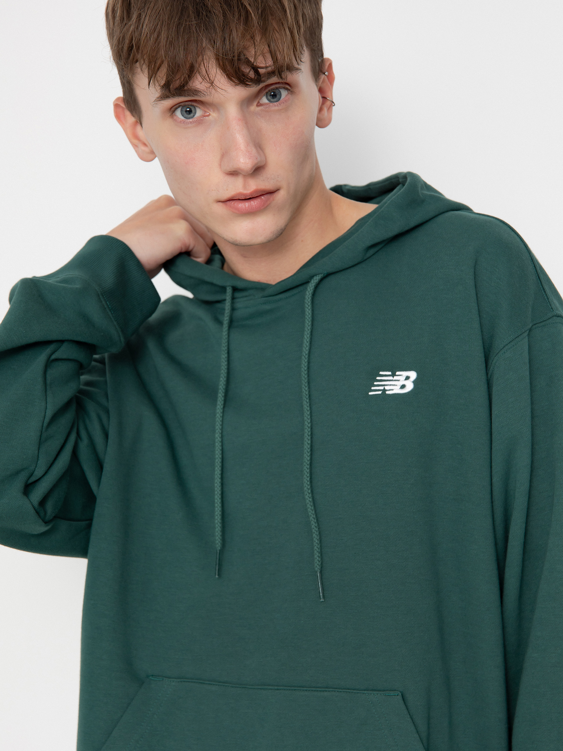 Bluza z kapturem New Balance Small Logo French Terry HD (night green)