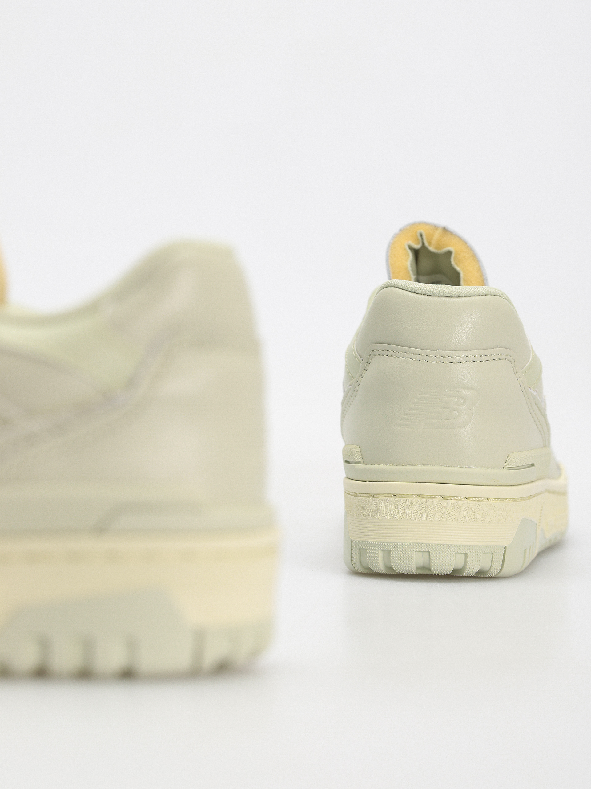 Buty New Balance 550 (salted green)