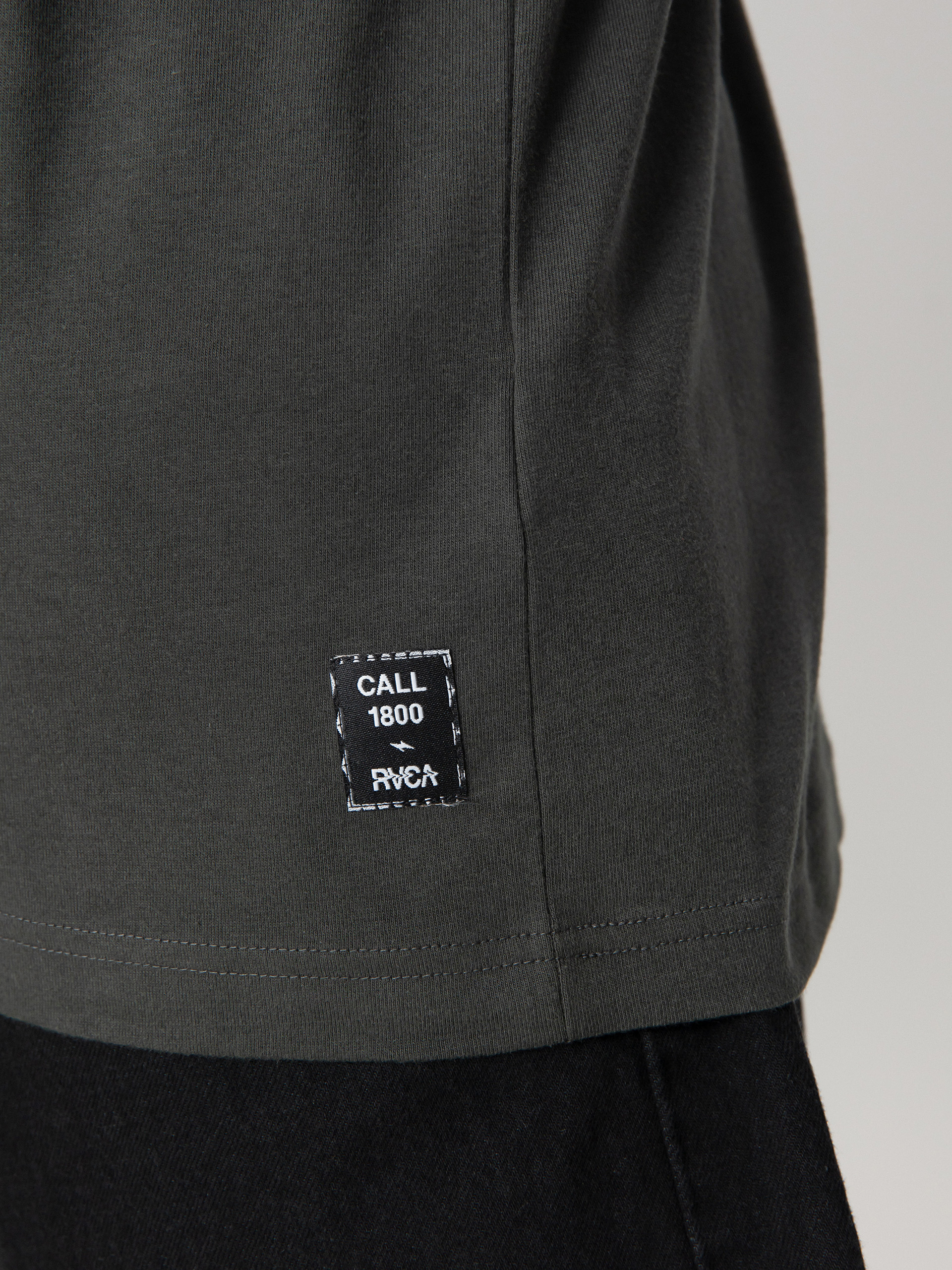 T-shirt RVCA Call Rvca (pirate black)