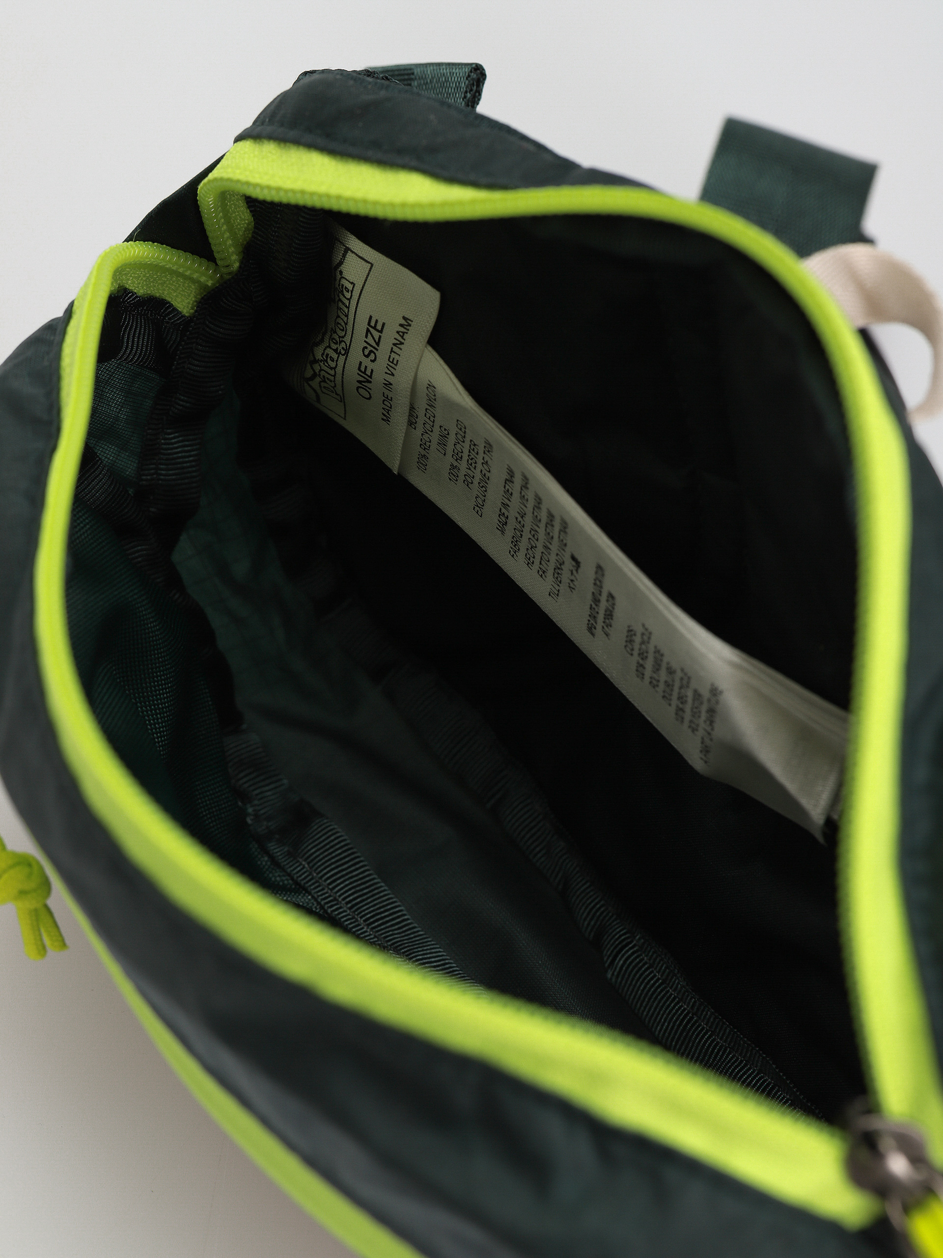 Nerka Patagonia Ultralight Black Hole Mini Hip Pack (nouveau green)