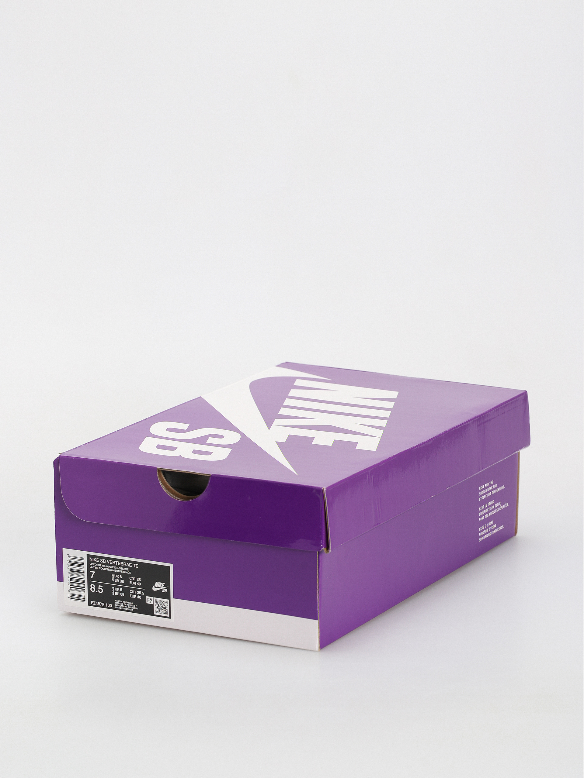 Buty Nike SB Vertebrae Te (coconut milk/jade ice sesame flt gold)