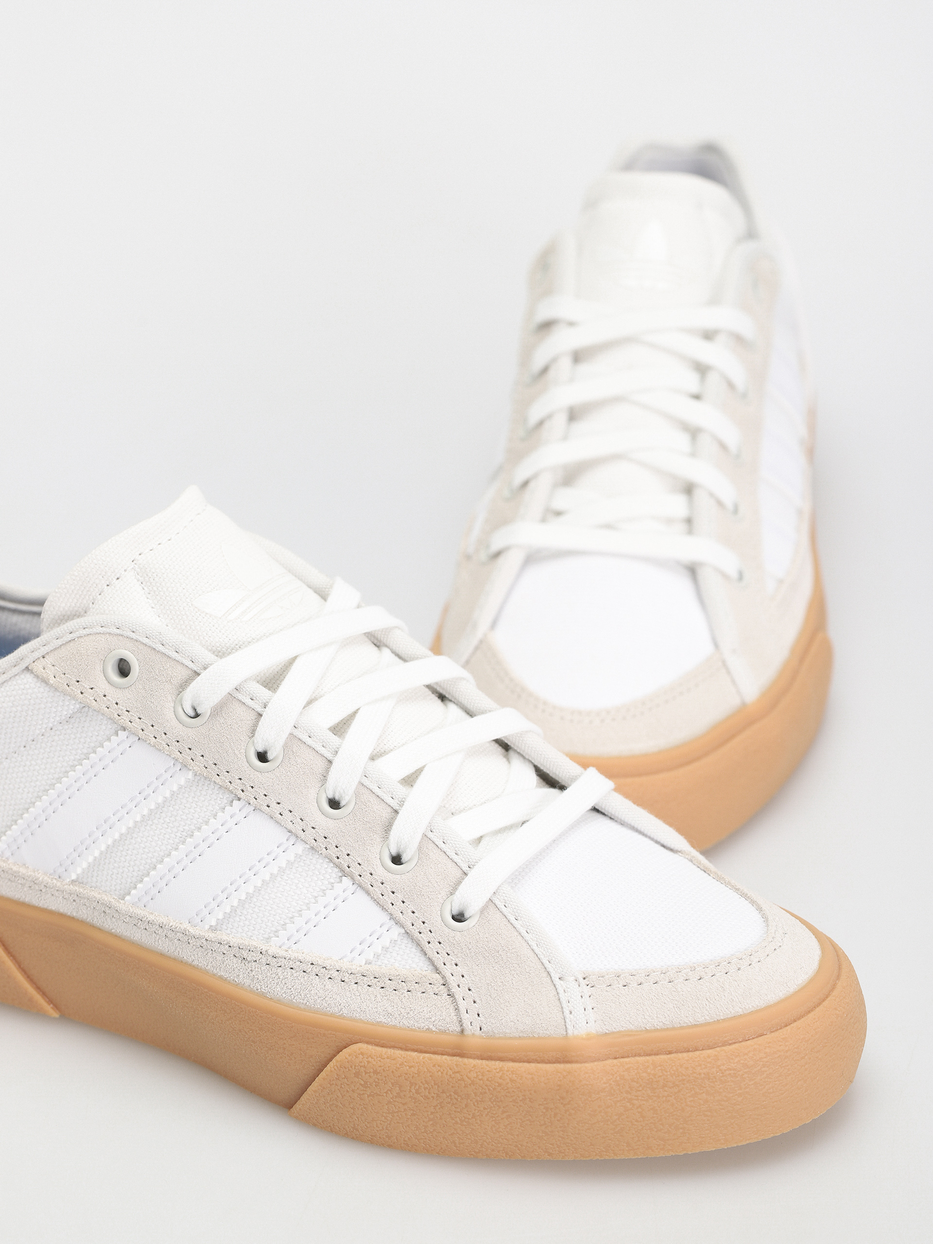 Buty adidas Court TNS Premiere (crywht/ftwwht/gum3)