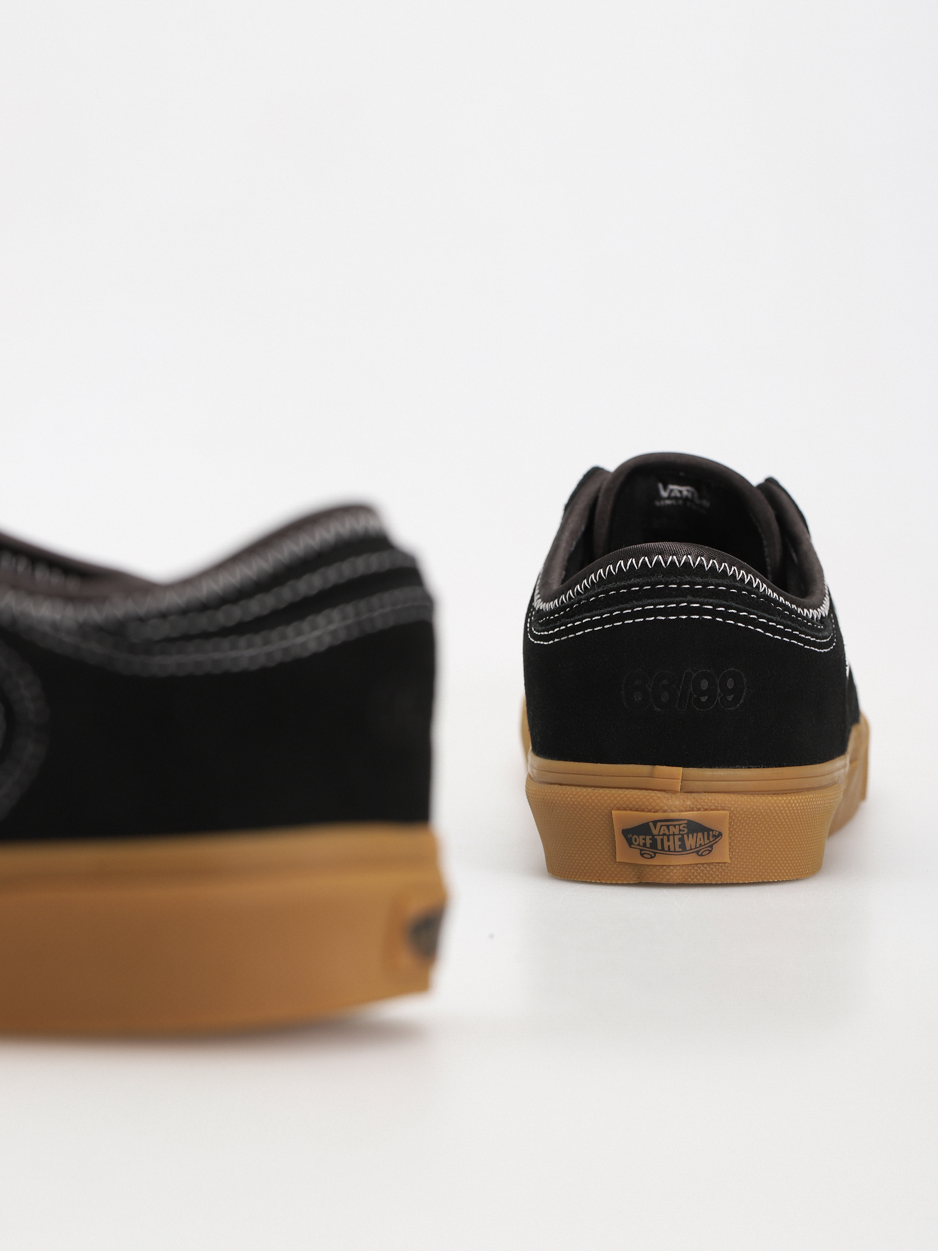Buty Vans Rowley Classic (black/white/gum)