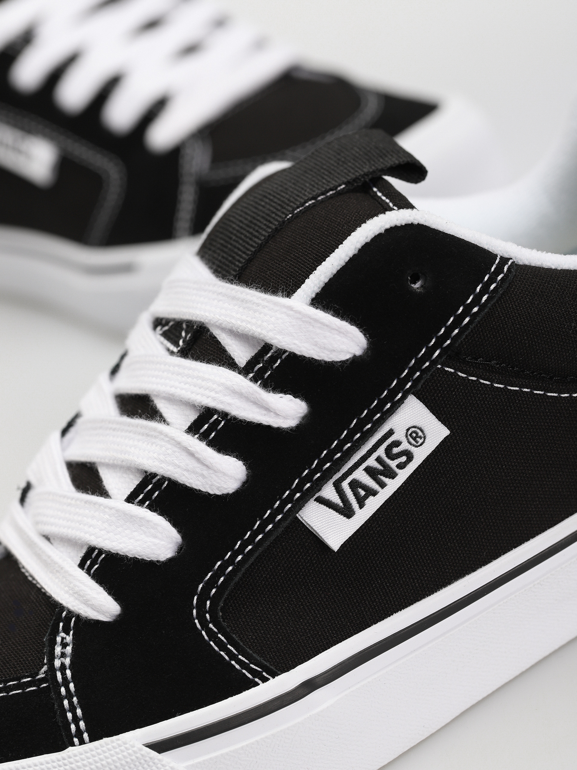 Buty Vans Chukka Push (black/white)
