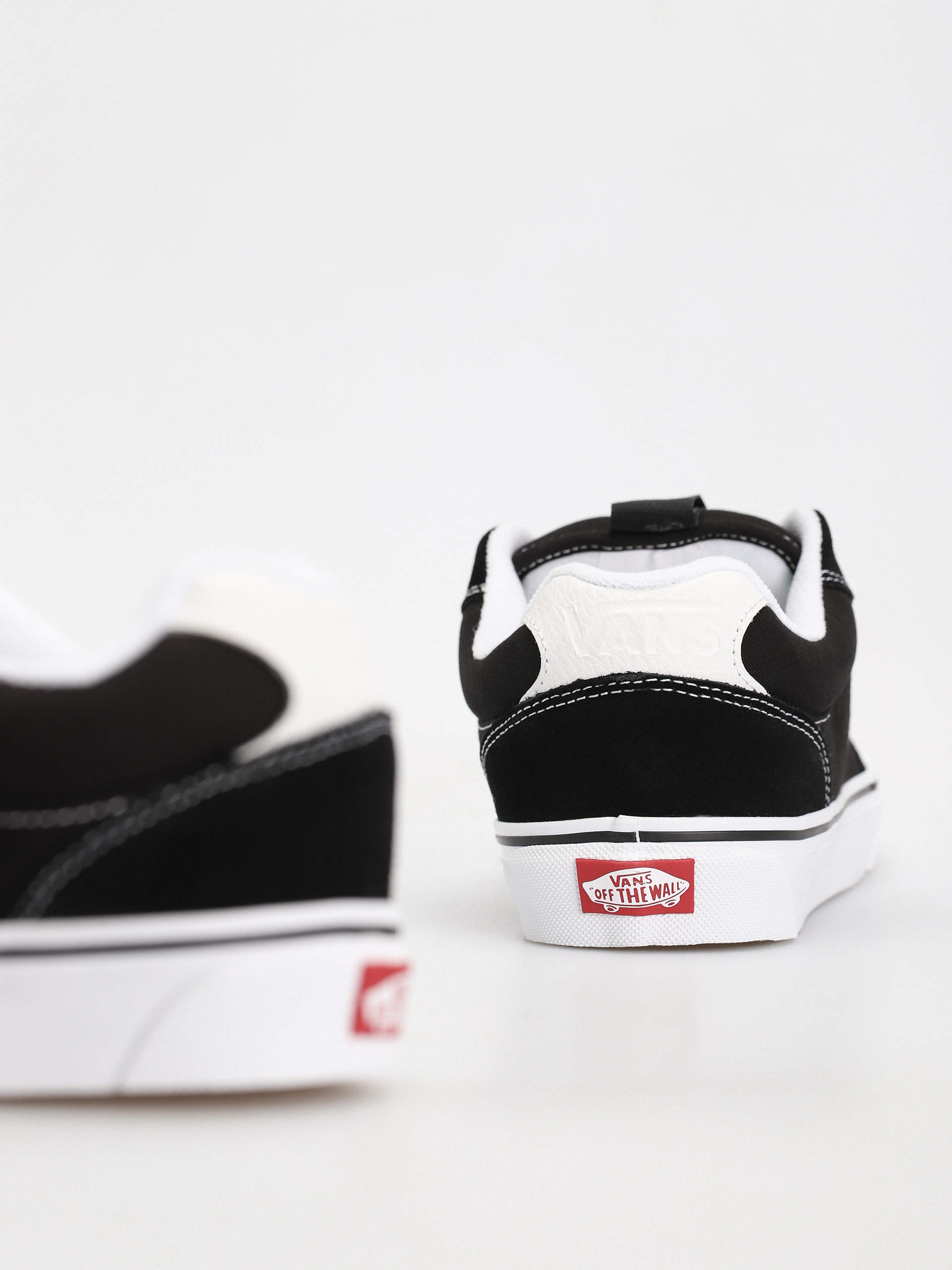 Buty Vans Chukka Push (black/white)