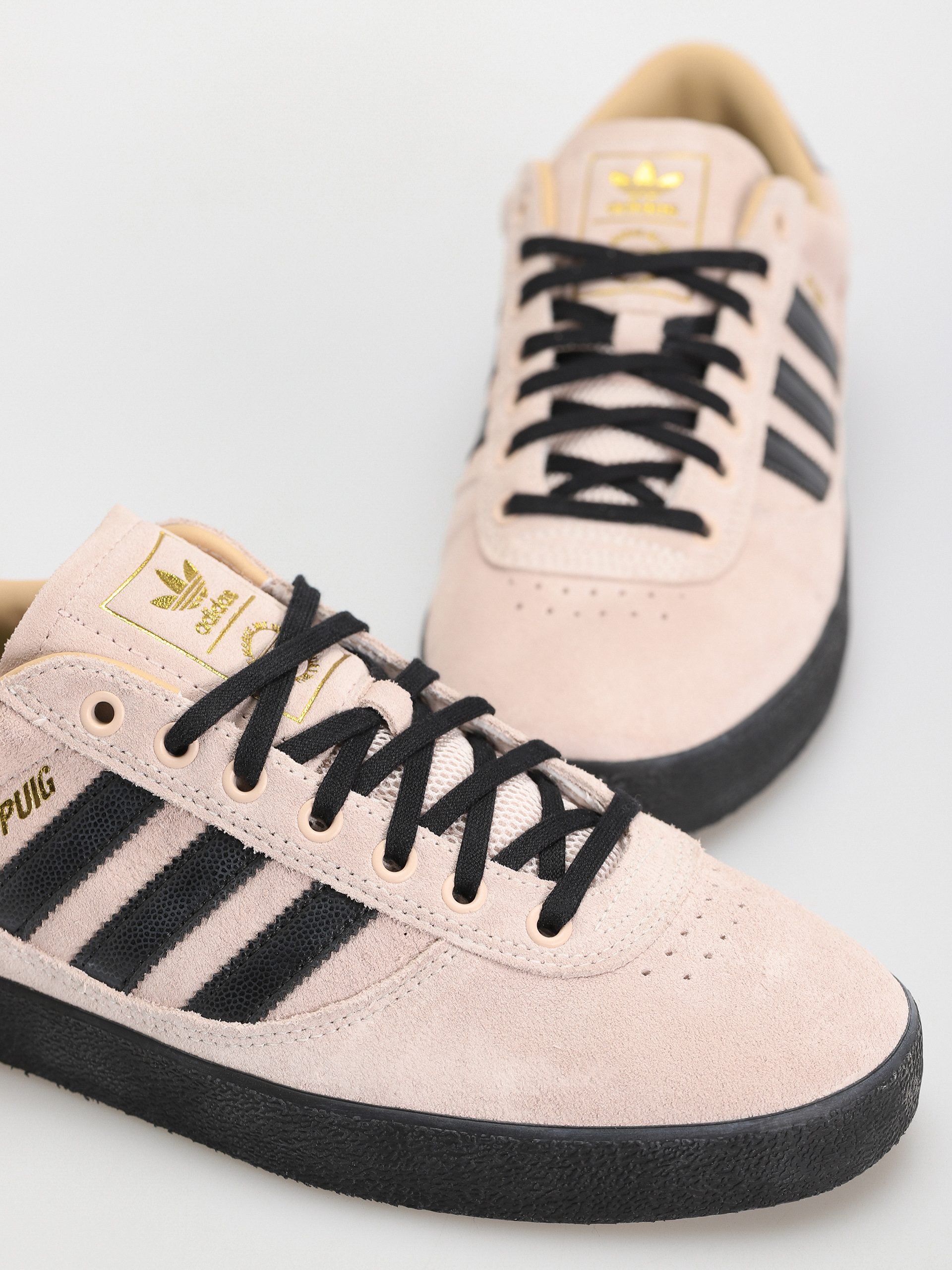 Buty adidas Puig INDOOR (wonqua/cblack/cwhite)