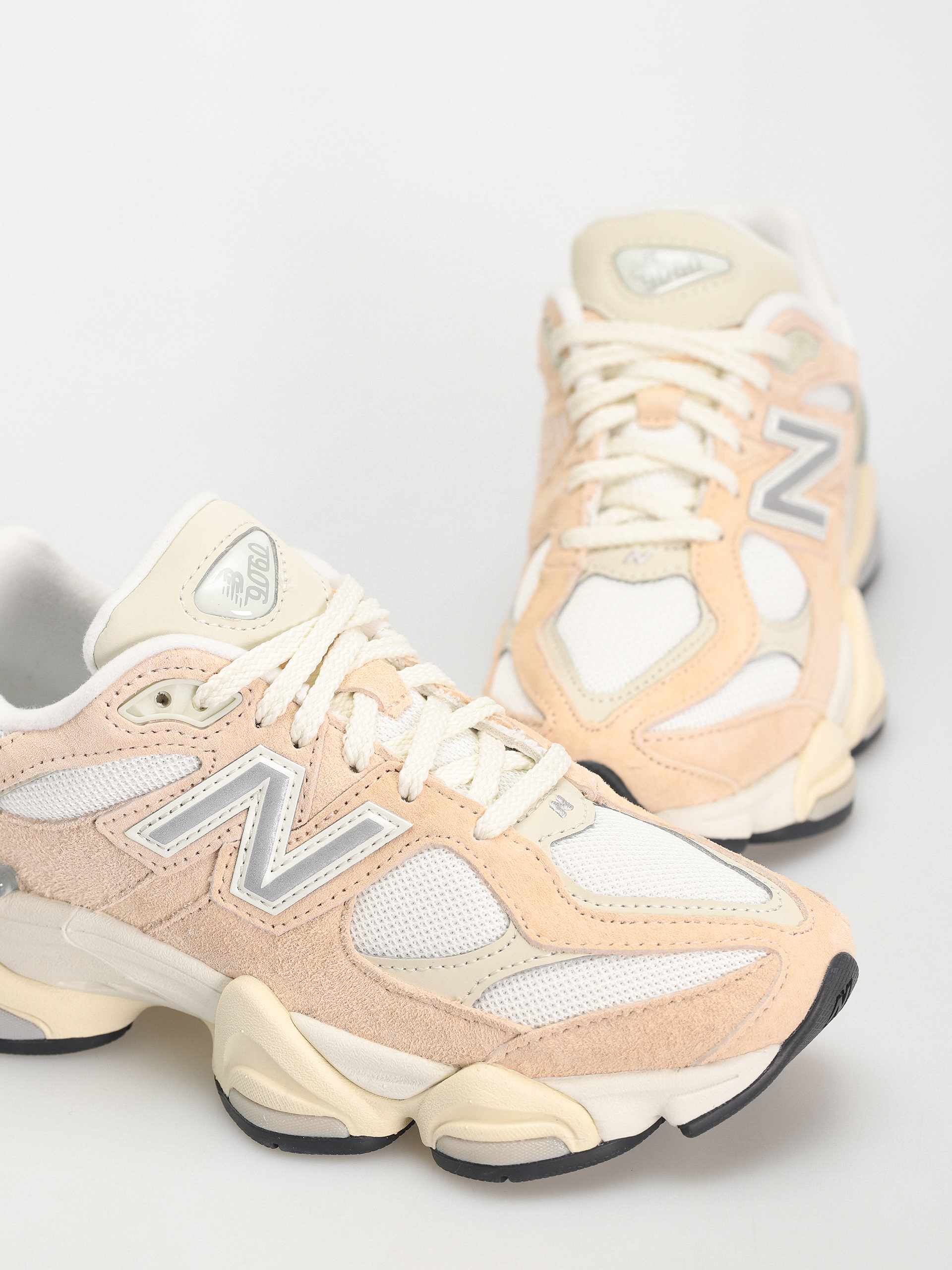 Buty New Balance 9060 (vintage rose)