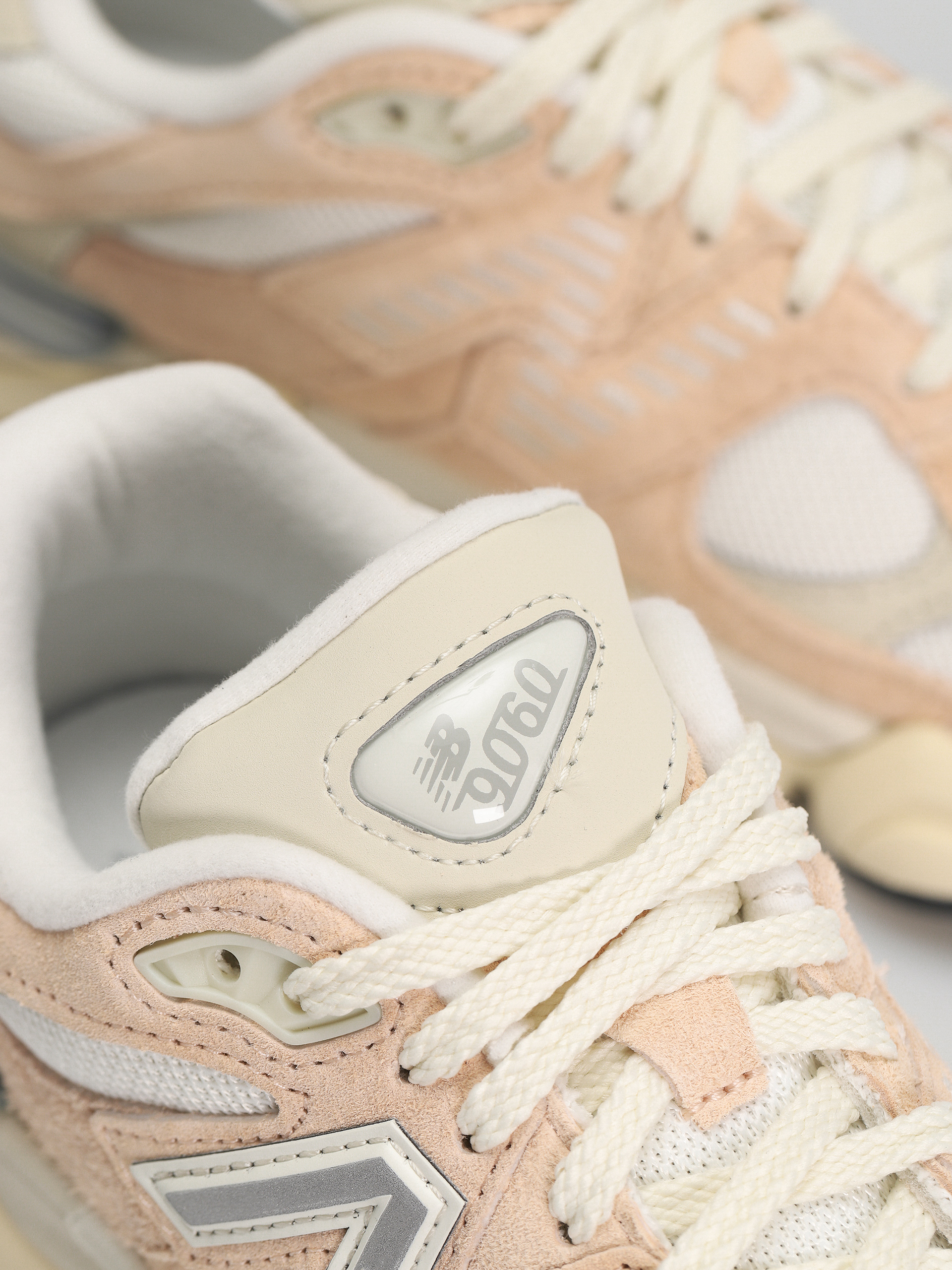 Buty New Balance 9060 (vintage rose)