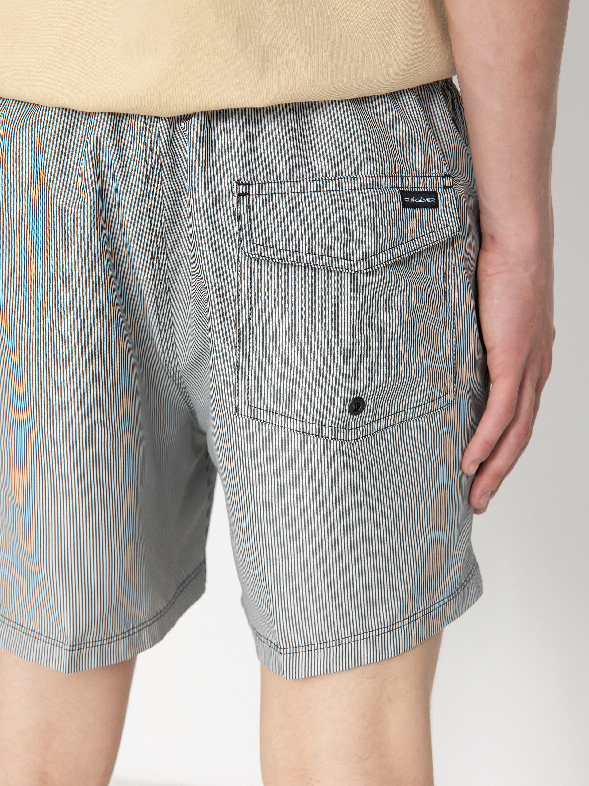 Szorty Quiksilver Everyday Deluxe Volley 15 (black)