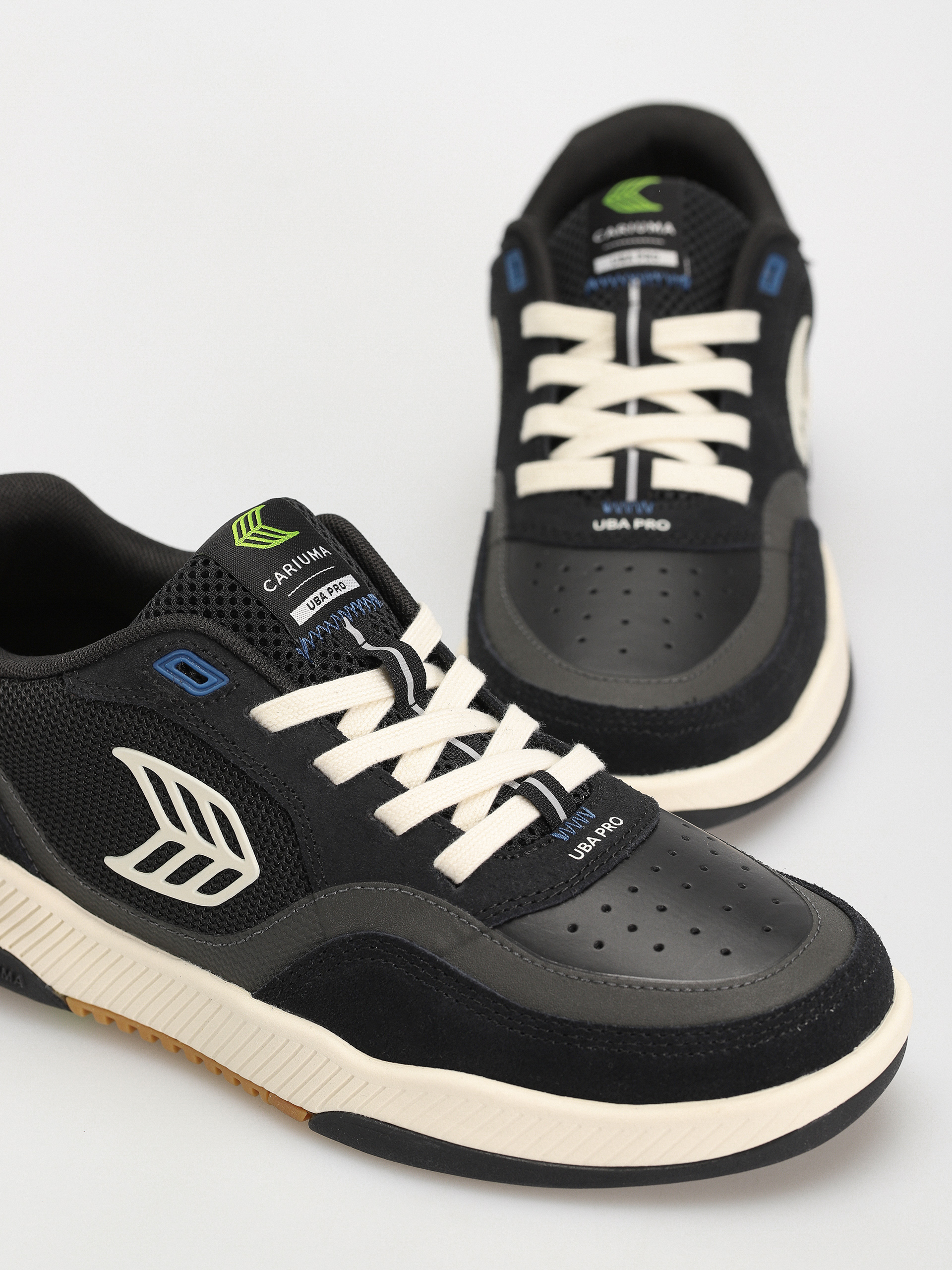 Buty Cariuma UBA PRO (black/red & ivory)