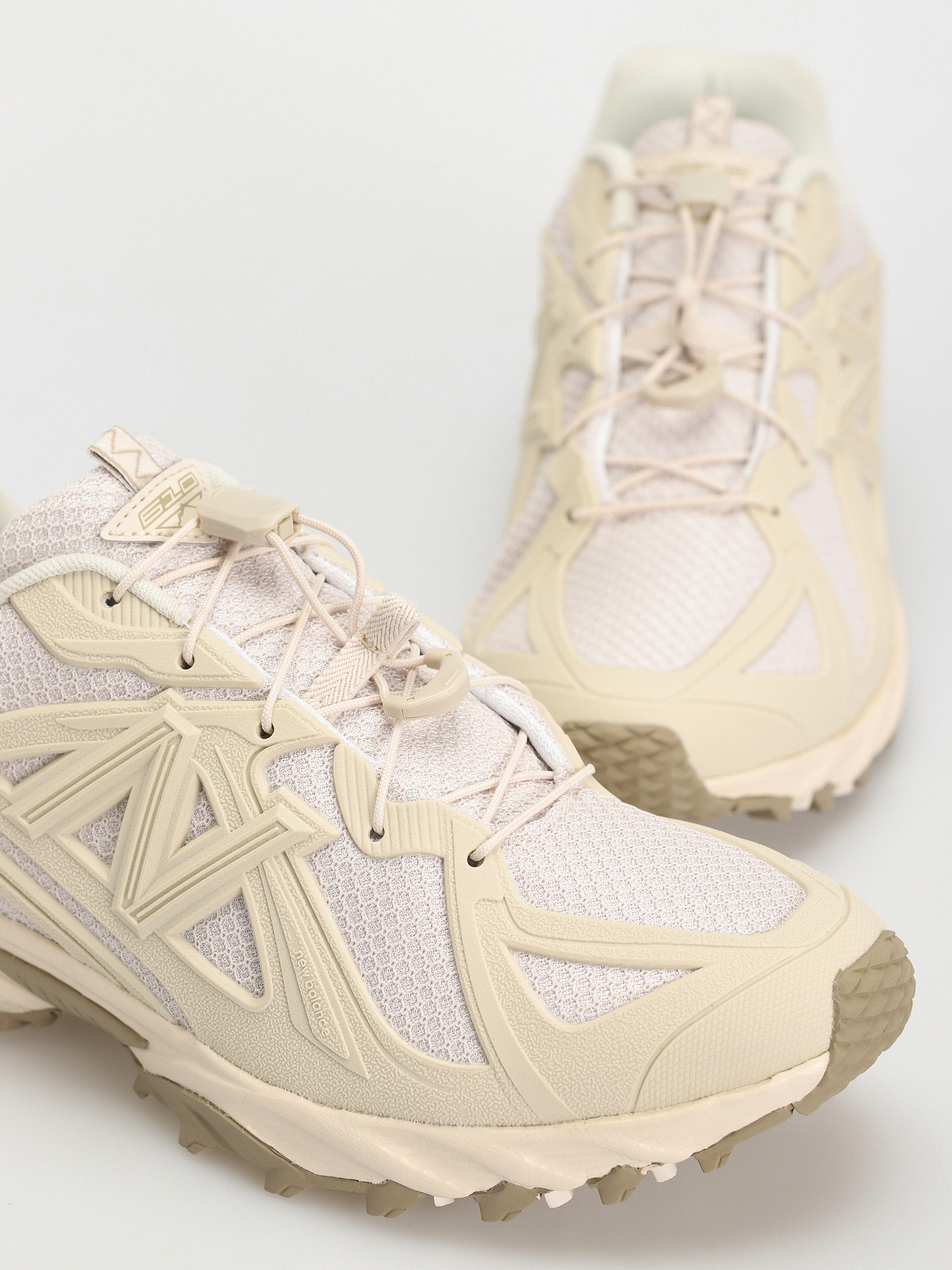 Buty New Balance 610 (beige)