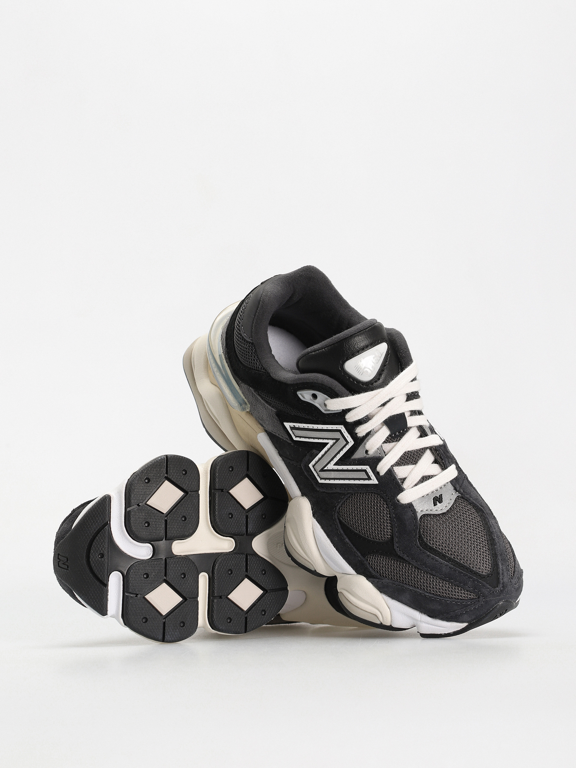New Balance 9060ブラック24 New Balance 9060 Triple Black Leather - MR KICKS