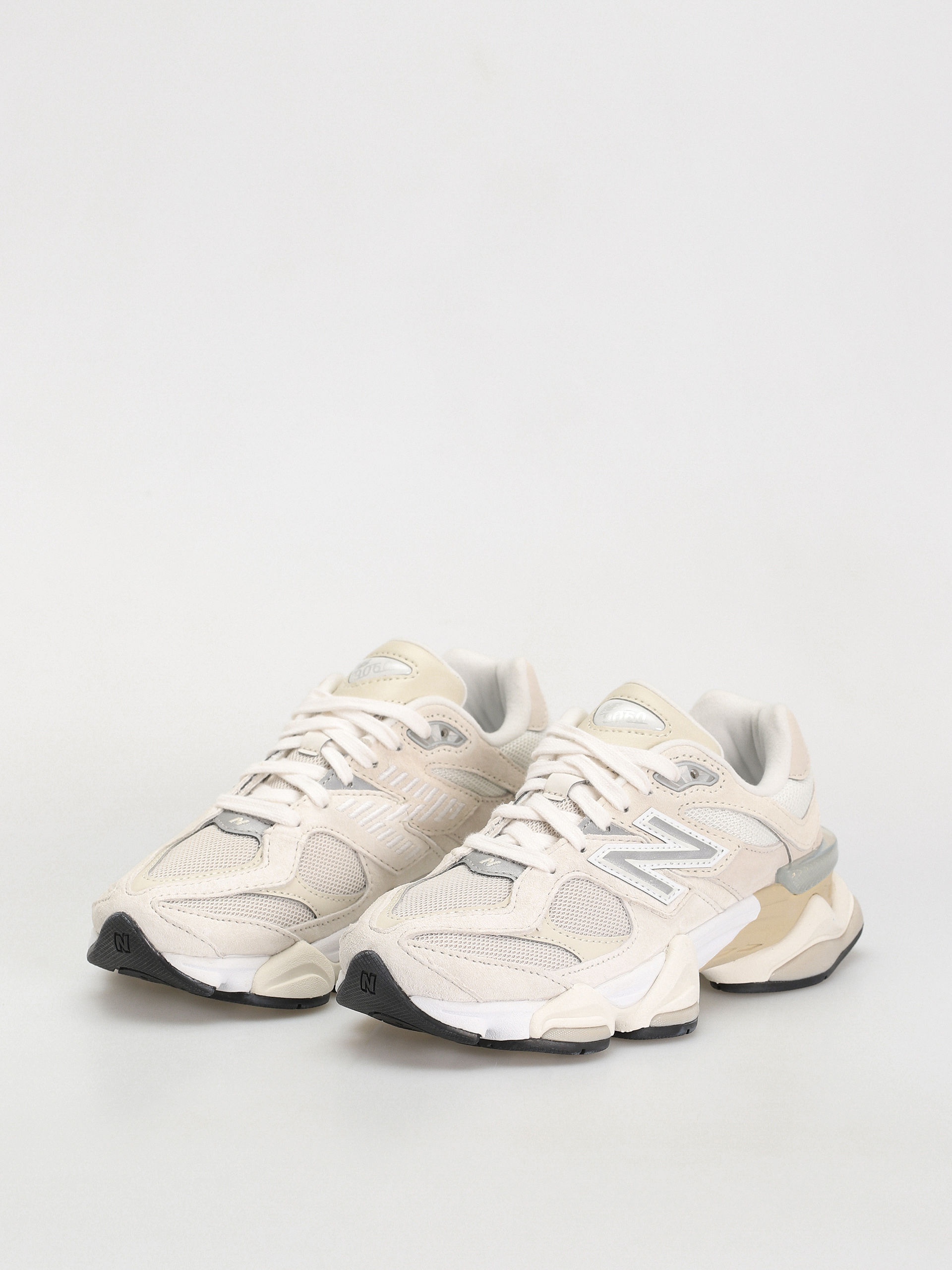 Buty New Balance 9060 (sea salt moonbeam)