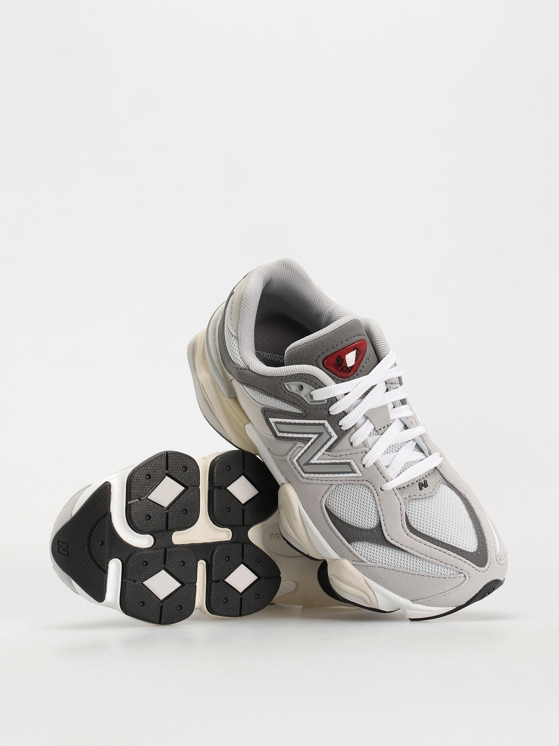 Buty New Balance 9060 JR - szary (raincloud)