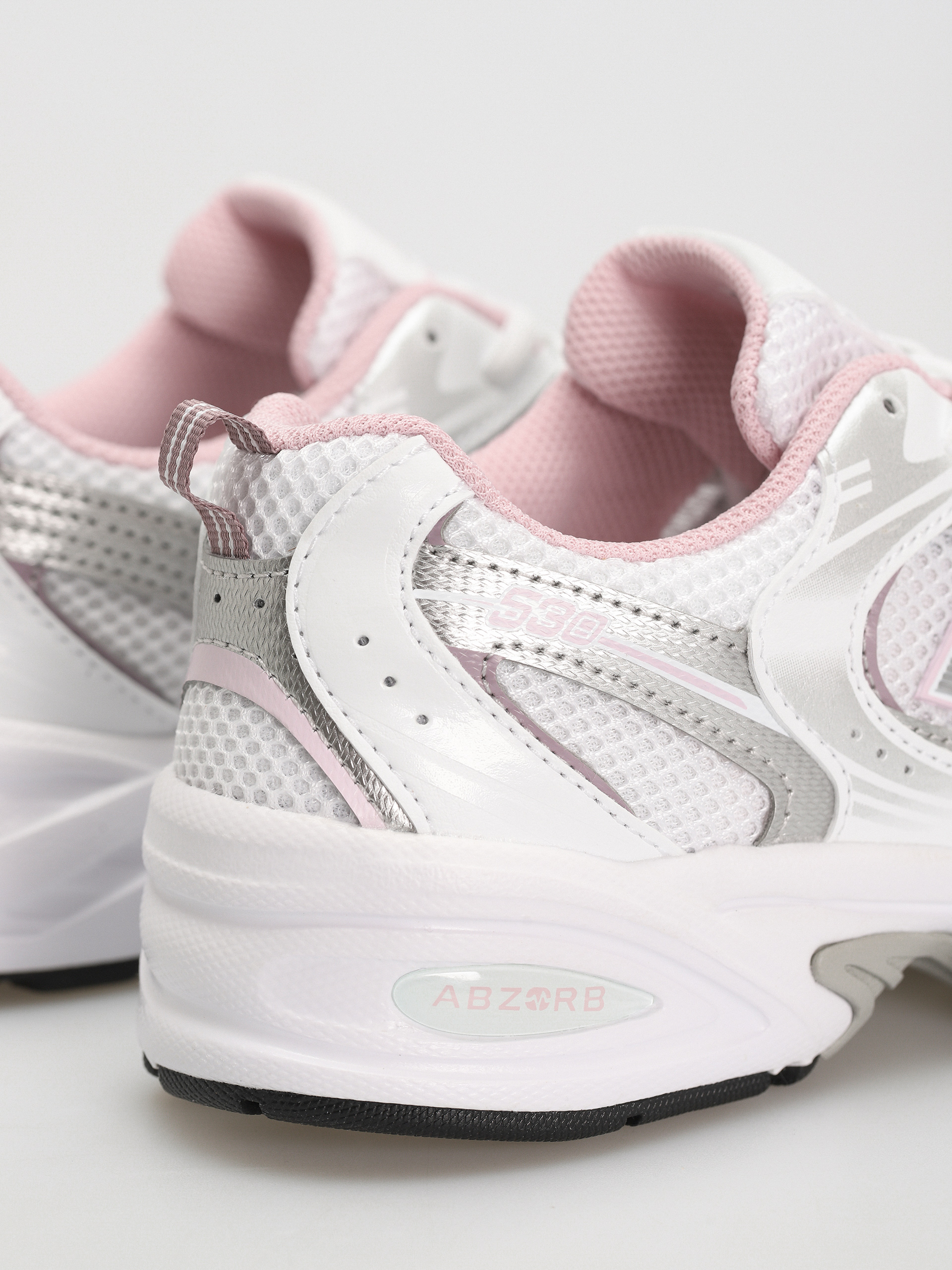 Buty New Balance 530 JR (white silver pink)