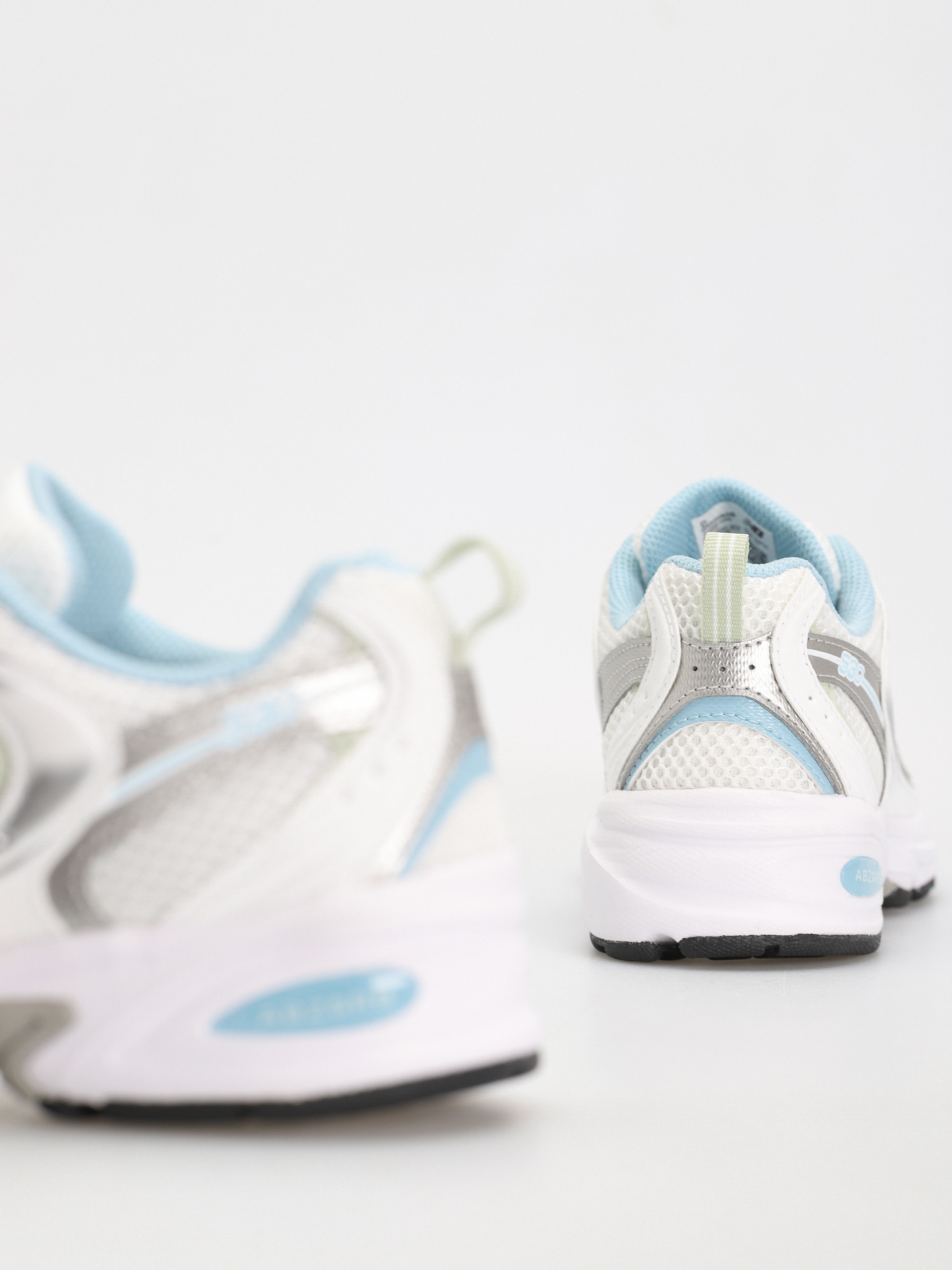 Buty New Balance 530 (white silver navy)