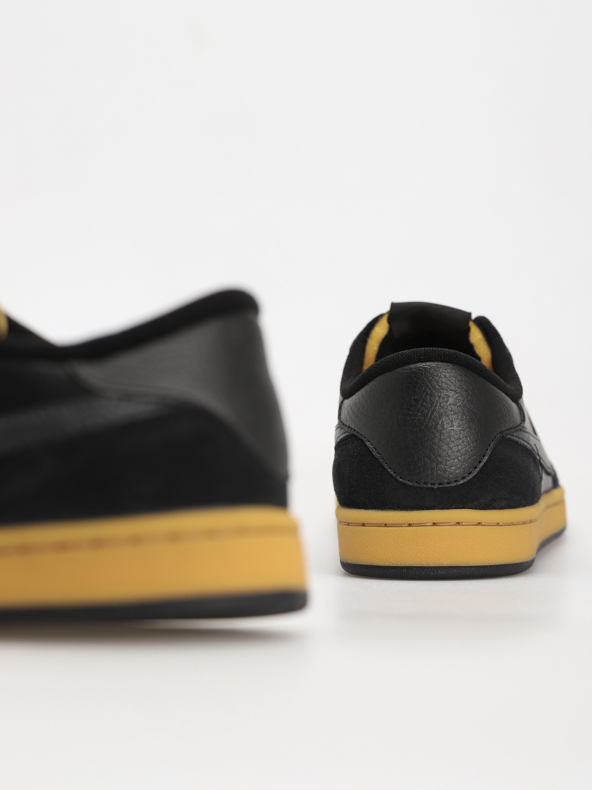 Buty Nike SB Sb Fc Classic (black/anthracite black vivid orange)