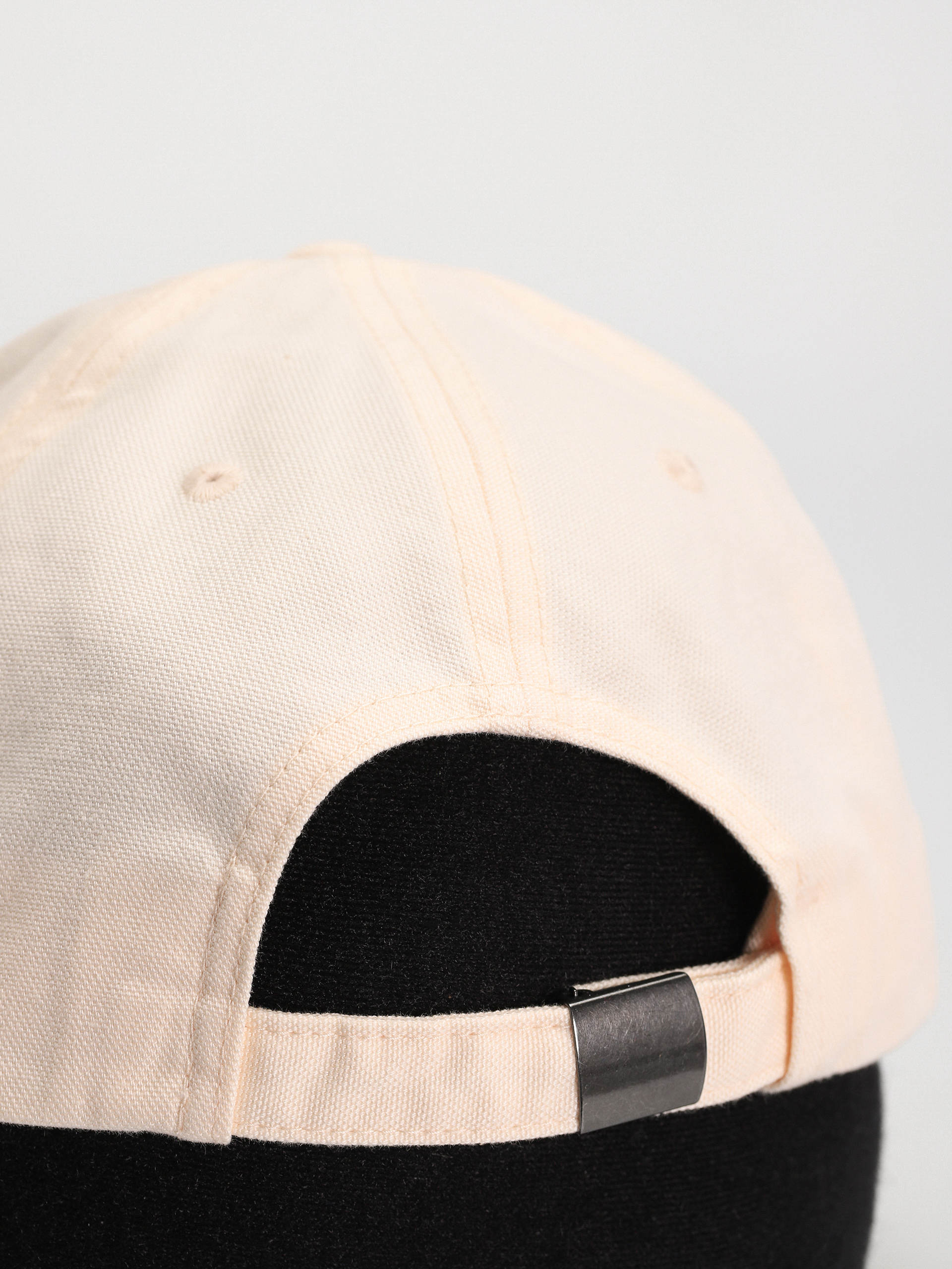 Czapka z daszkiem Nike SB Club (guava ice/neutral olive)