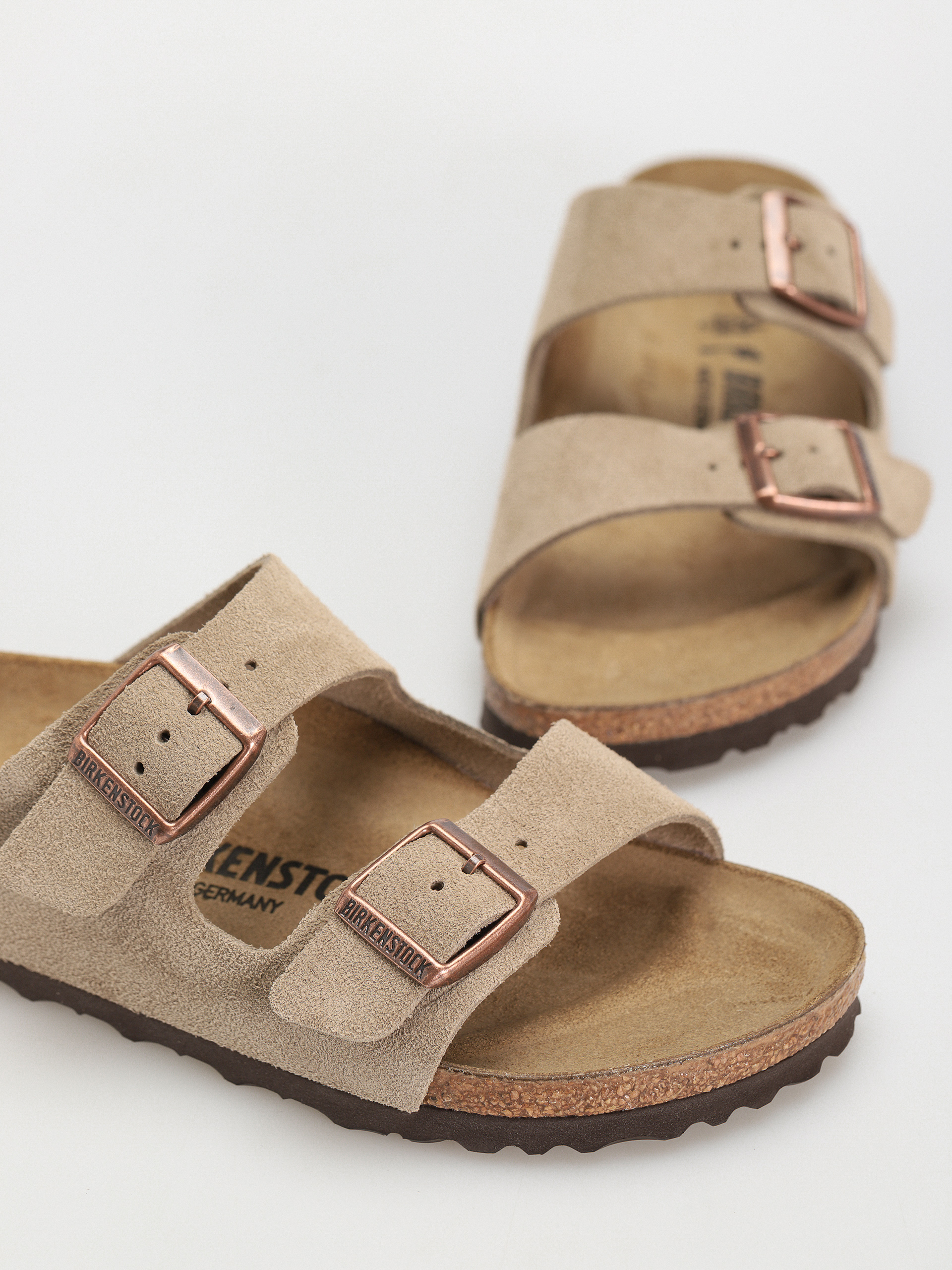 Klapki Birkenstock Arizona Suede Leather Narrow Wmn (taupe)