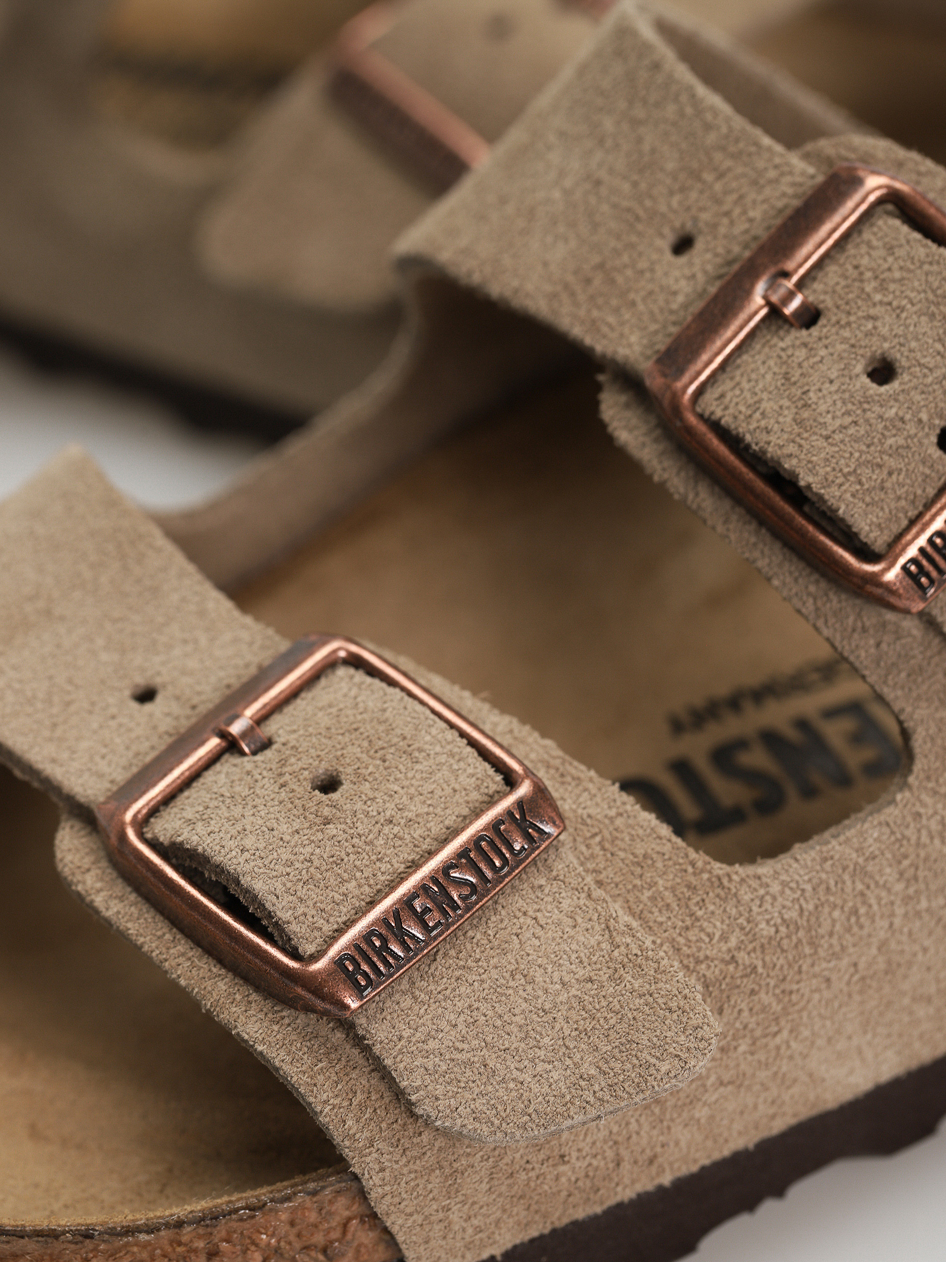 Klapki Birkenstock Arizona Suede Leather Narrow Wmn (taupe)